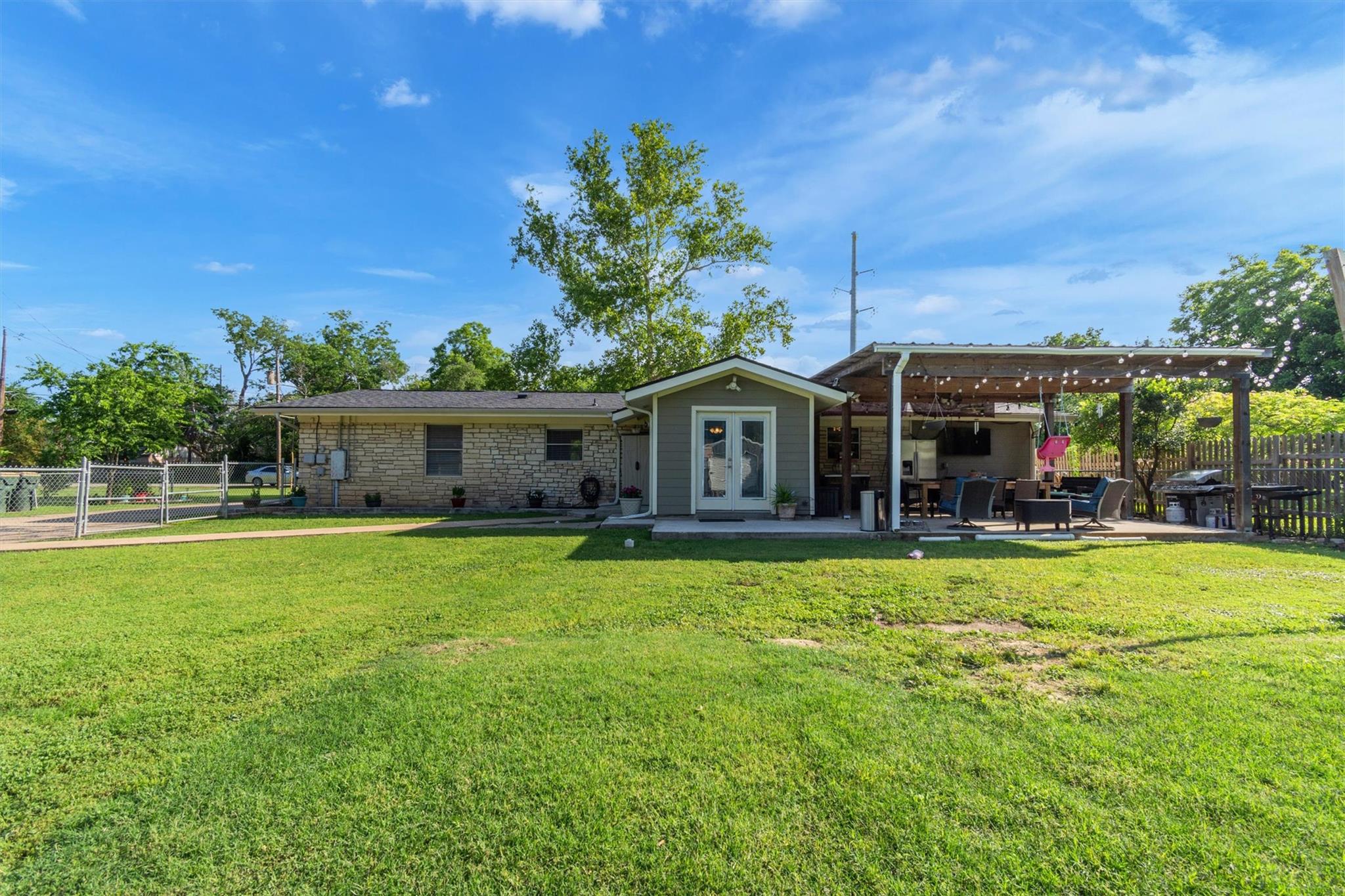 1009 Crepe Myrtle Dr Property Photo 31