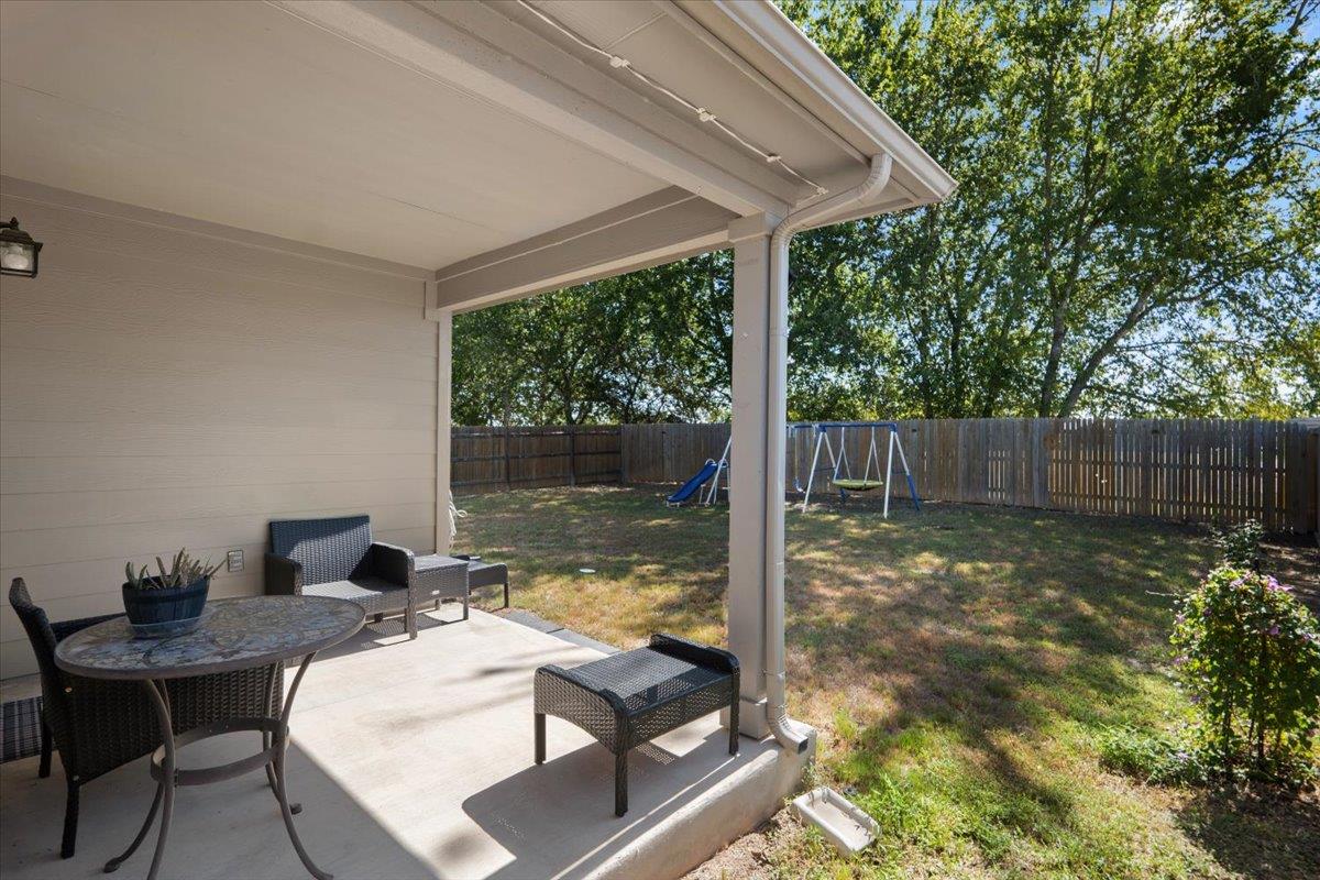 114 Sickle Loop Property Photo 2