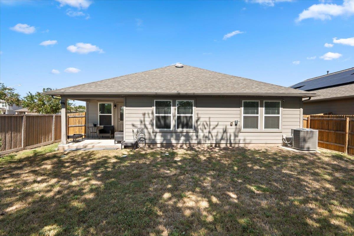 114 Sickle Loop Property Photo 28