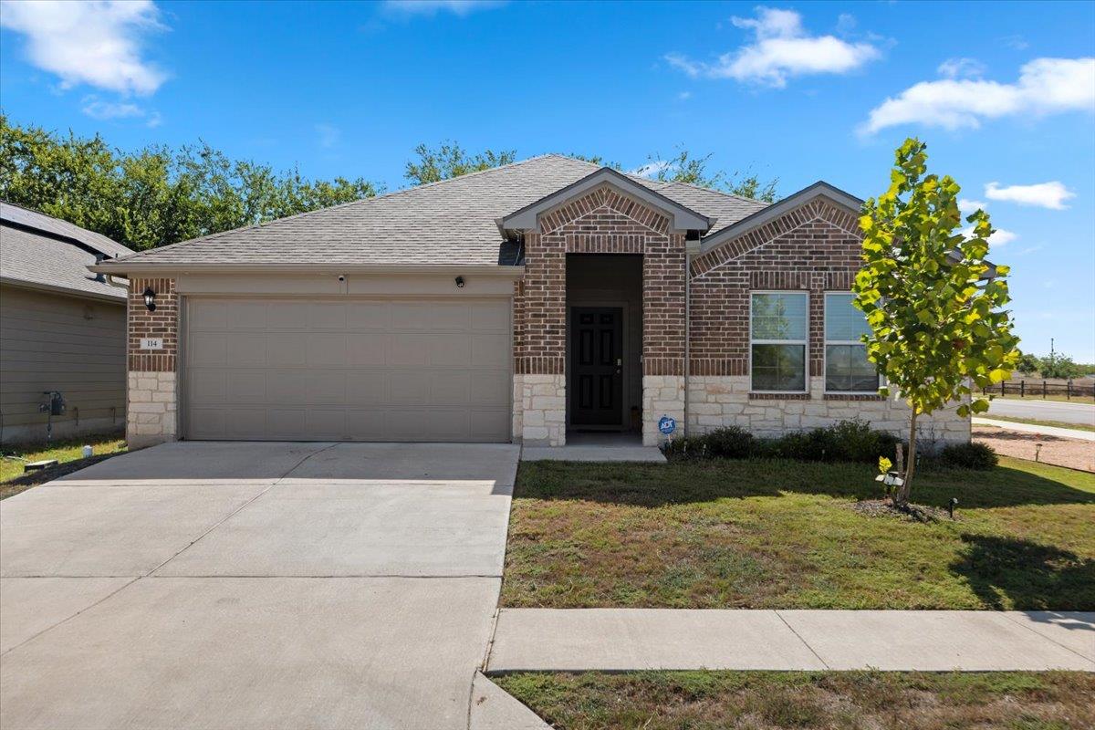114 Sickle Loop Property Photo 32