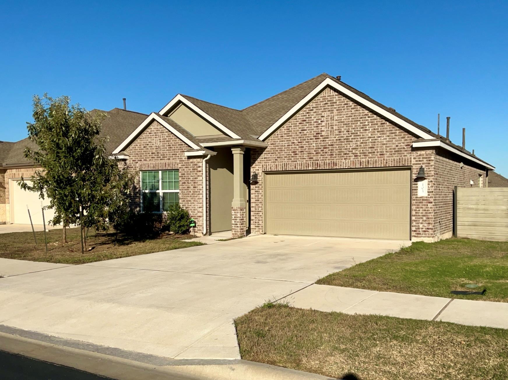 105 Blue Blaze Trl Property Photo 1