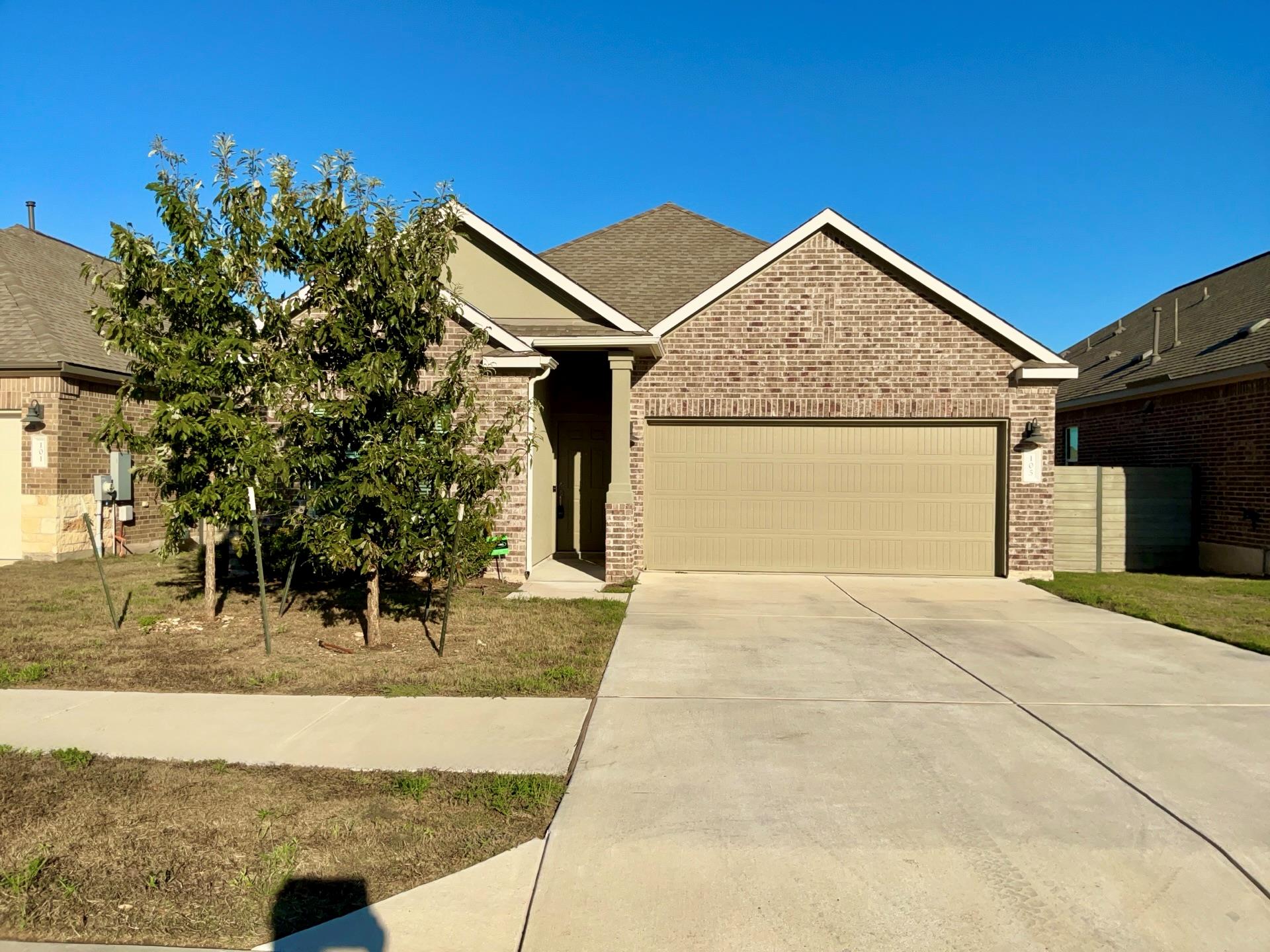 105 Blue Blaze Trl Property Photo 2