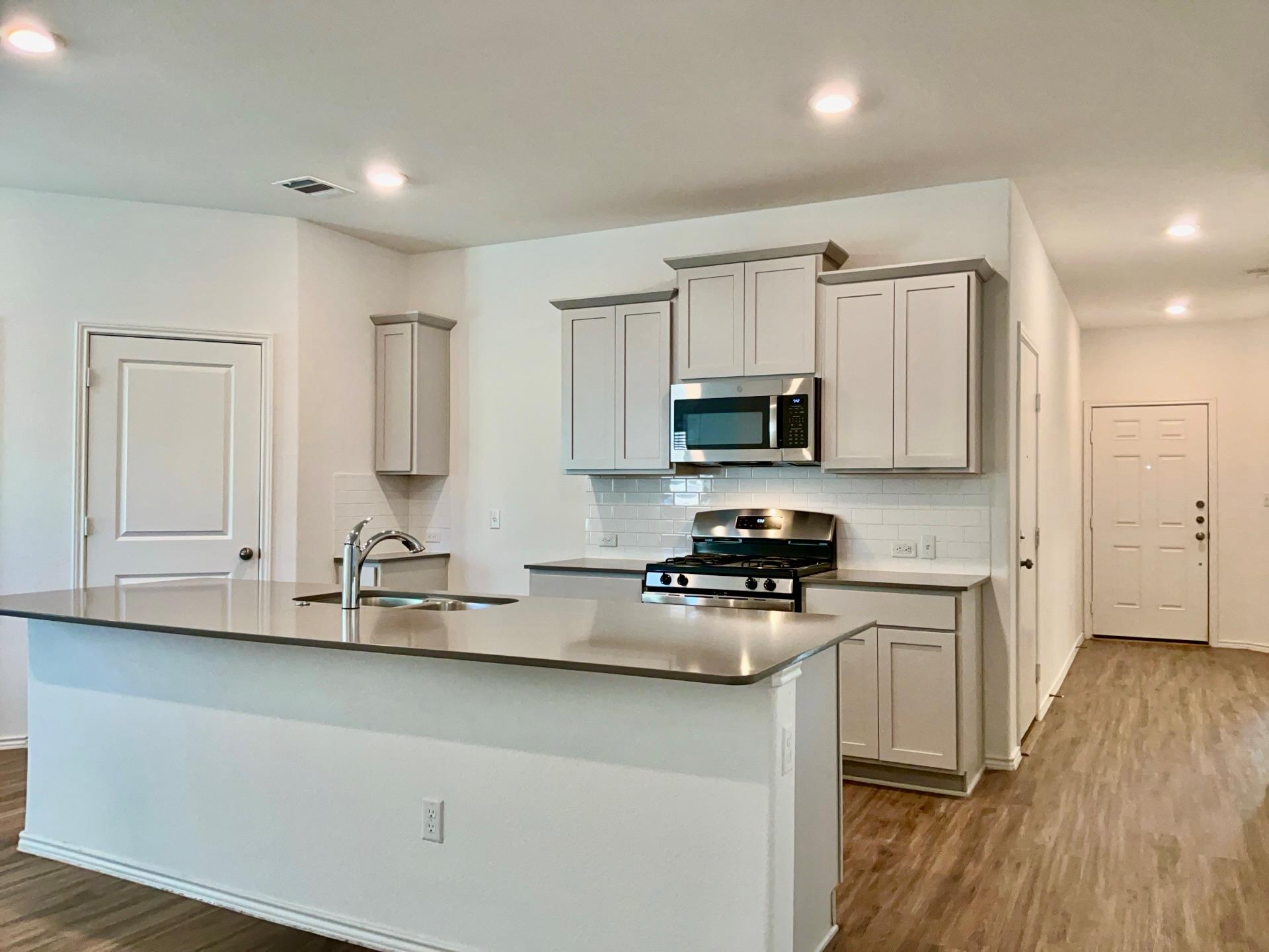 105 Blue Blaze Trl Property Photo 6