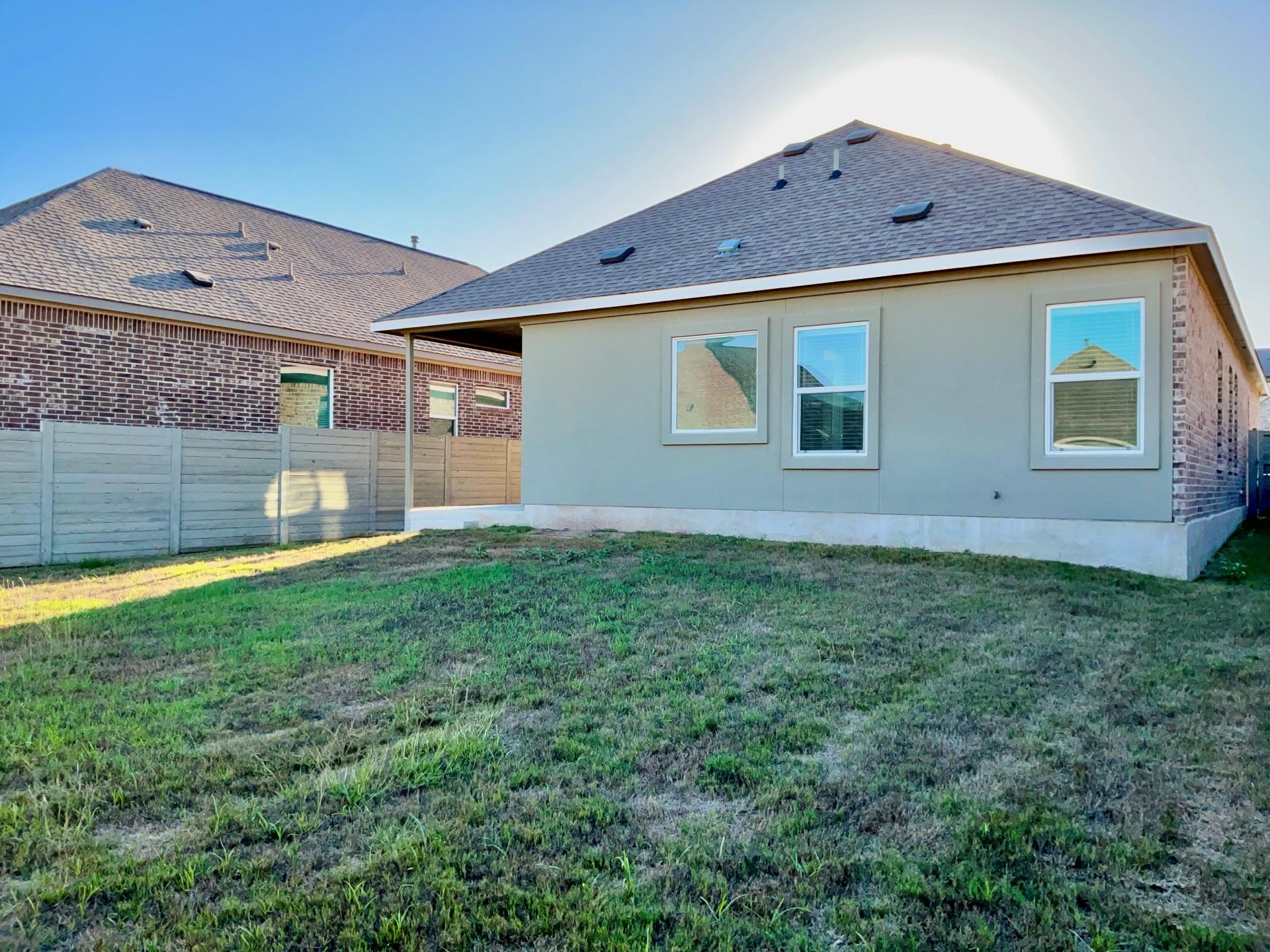 105 Blue Blaze Trl Property Photo 23