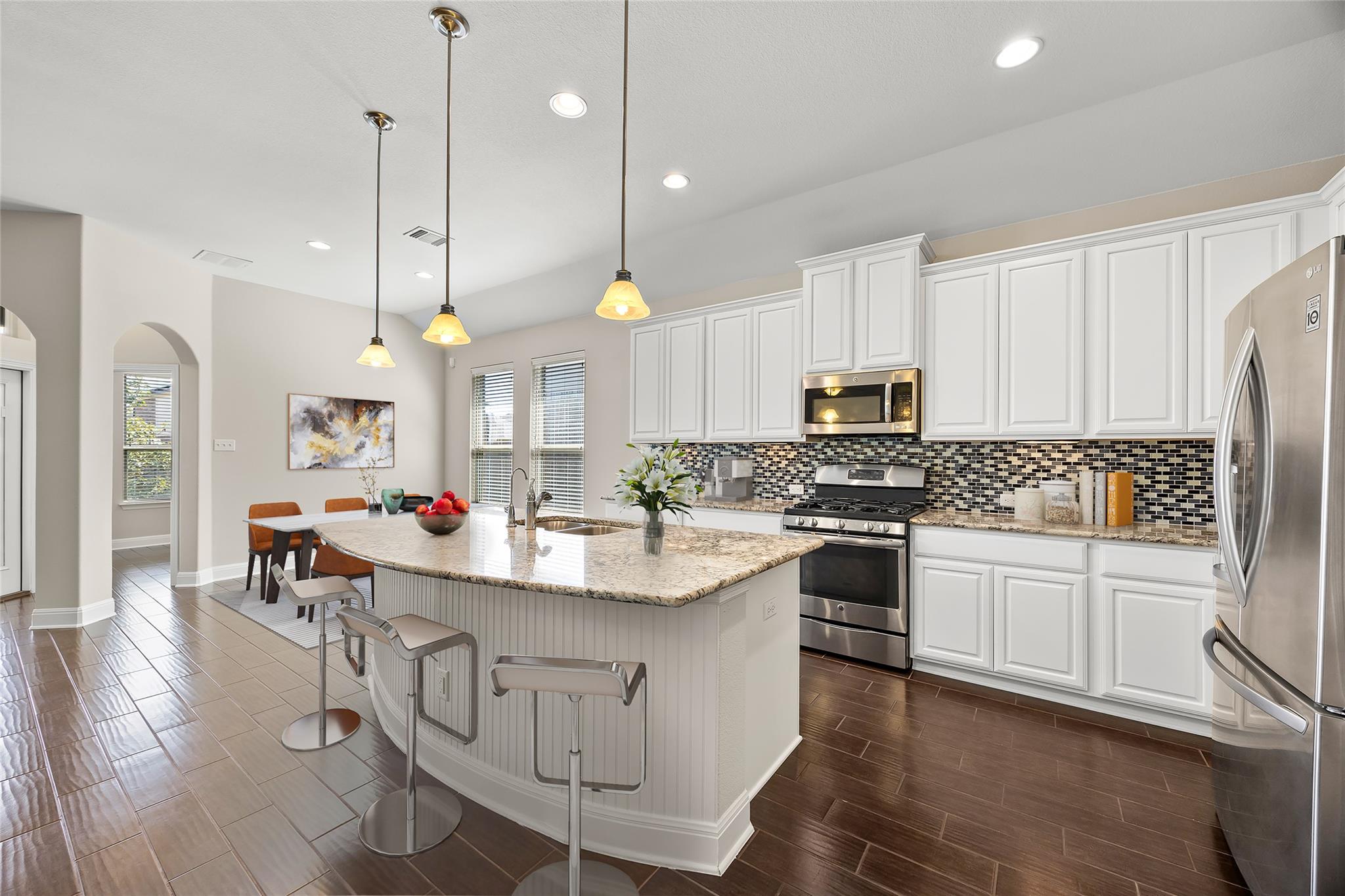 2364370 Property Photo 7