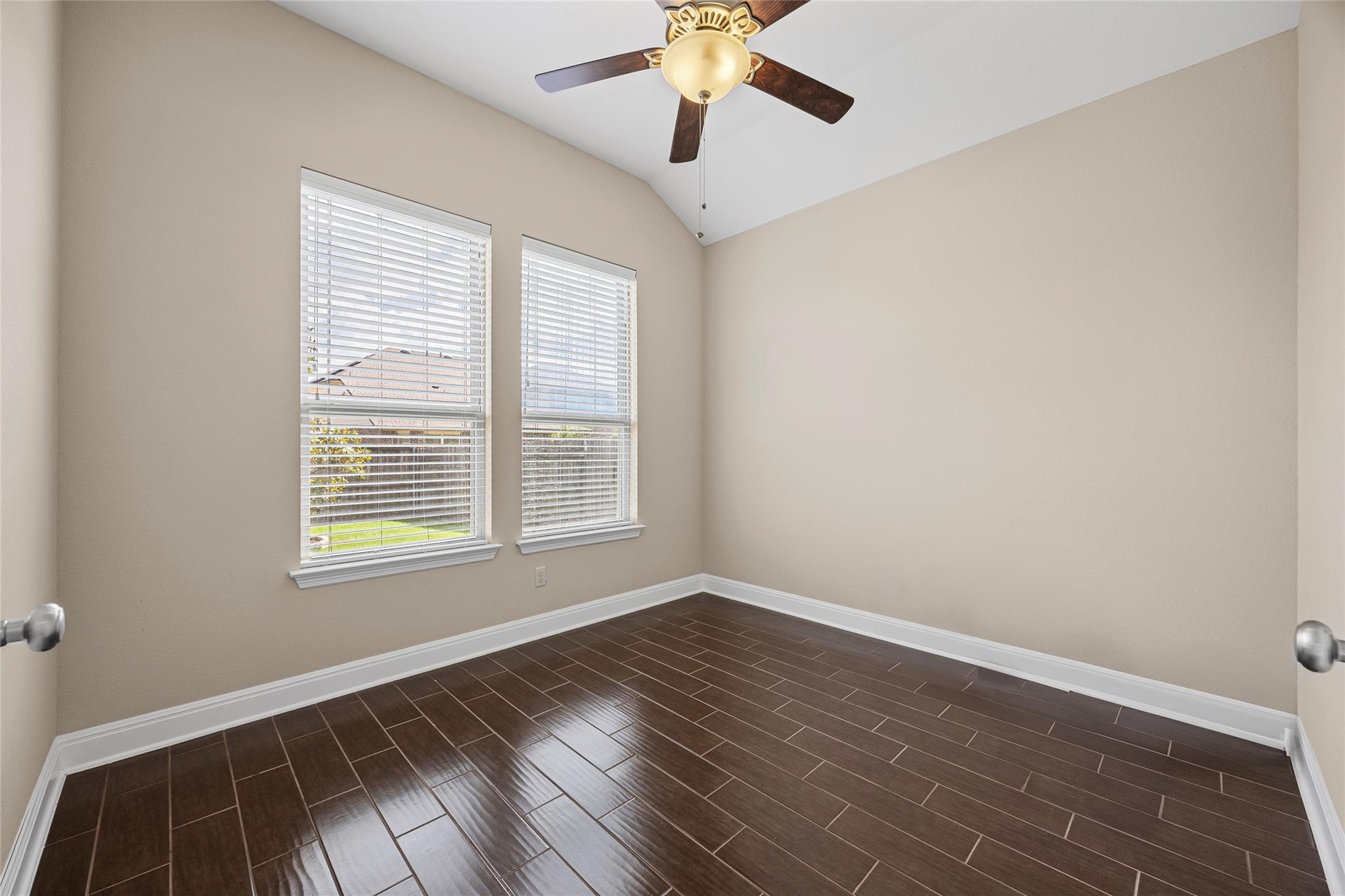2364370 Property Photo 20