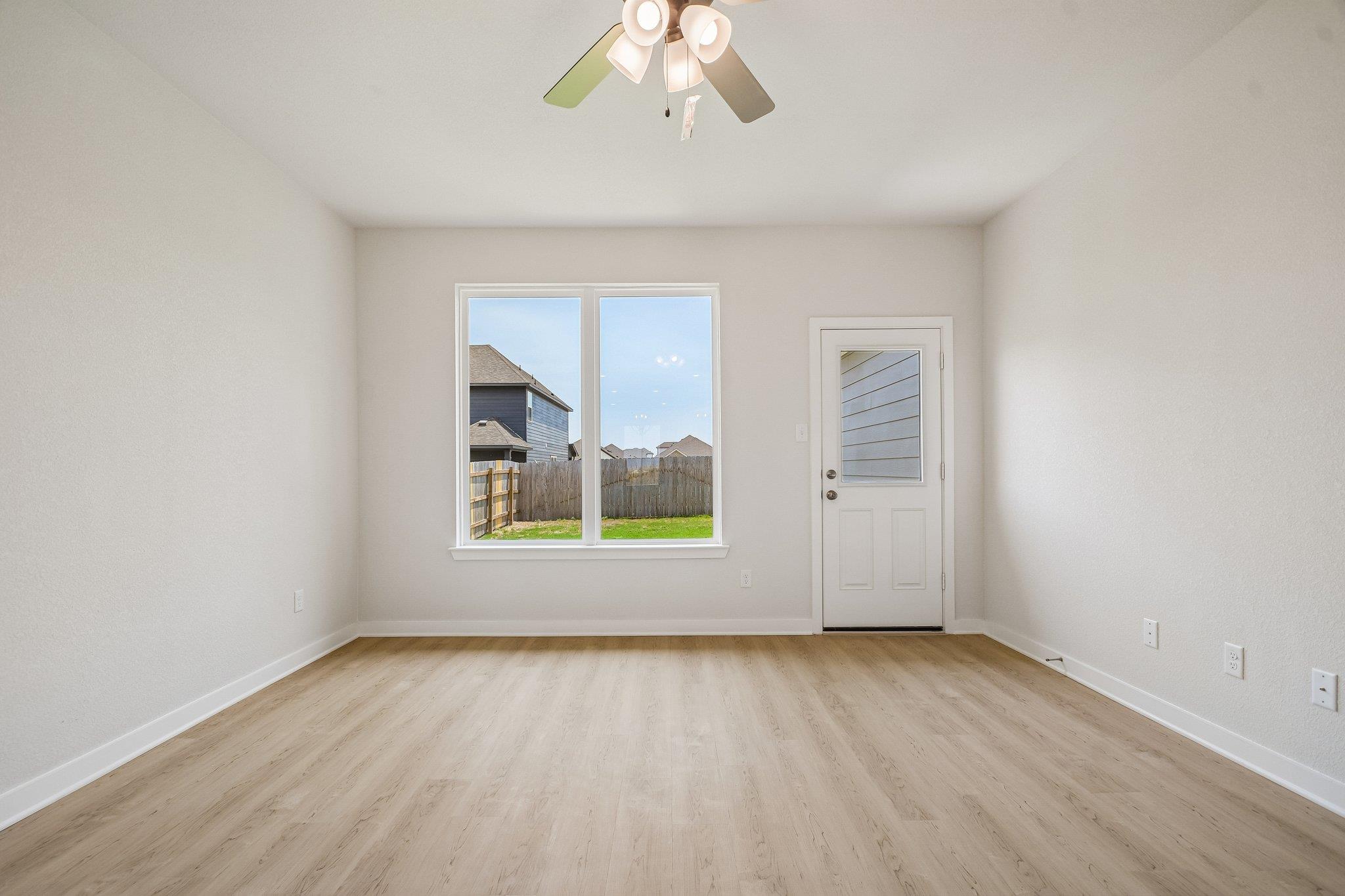 308 Boatright Blvd Property Photo 6