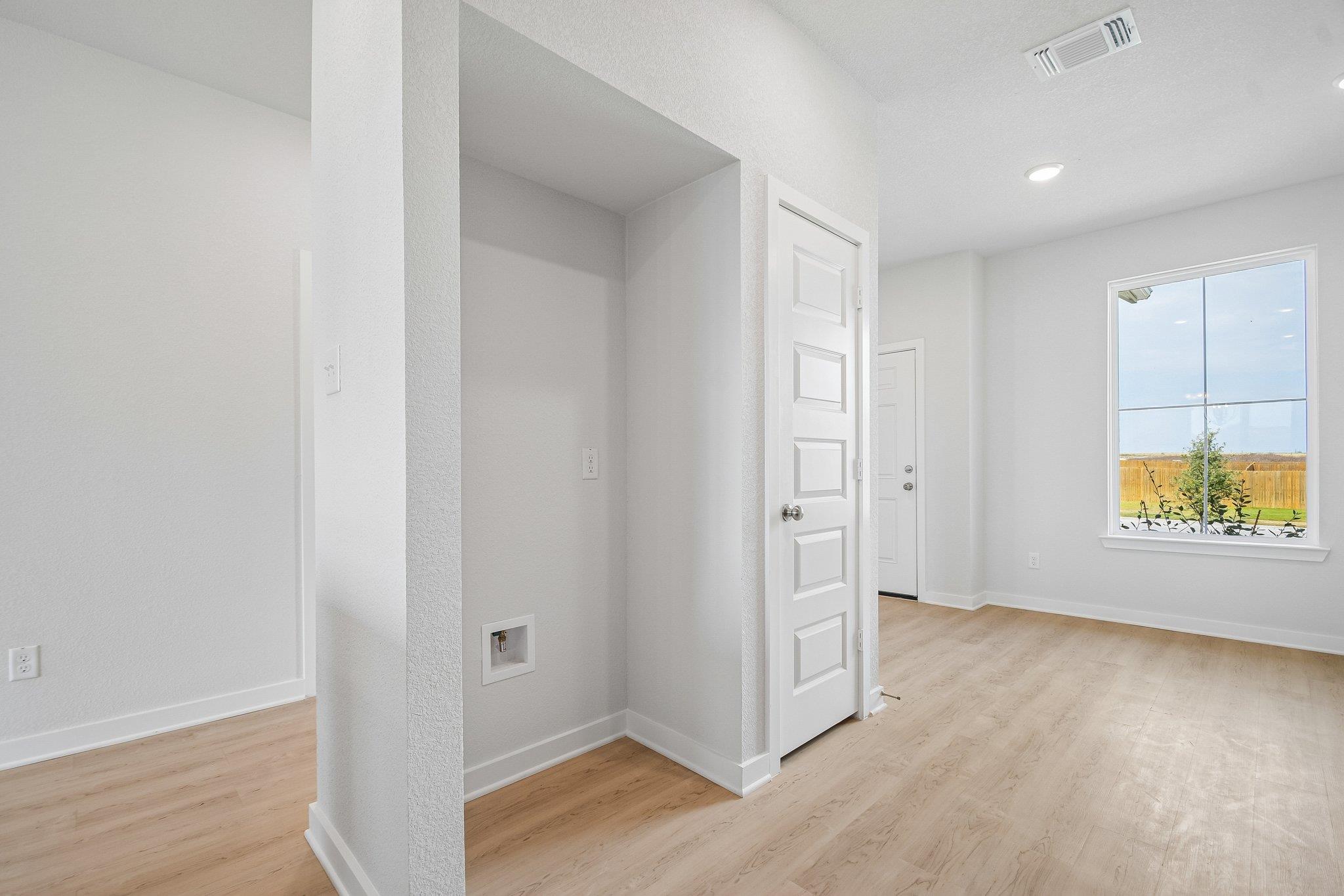 308 Boatright Blvd Property Photo 17