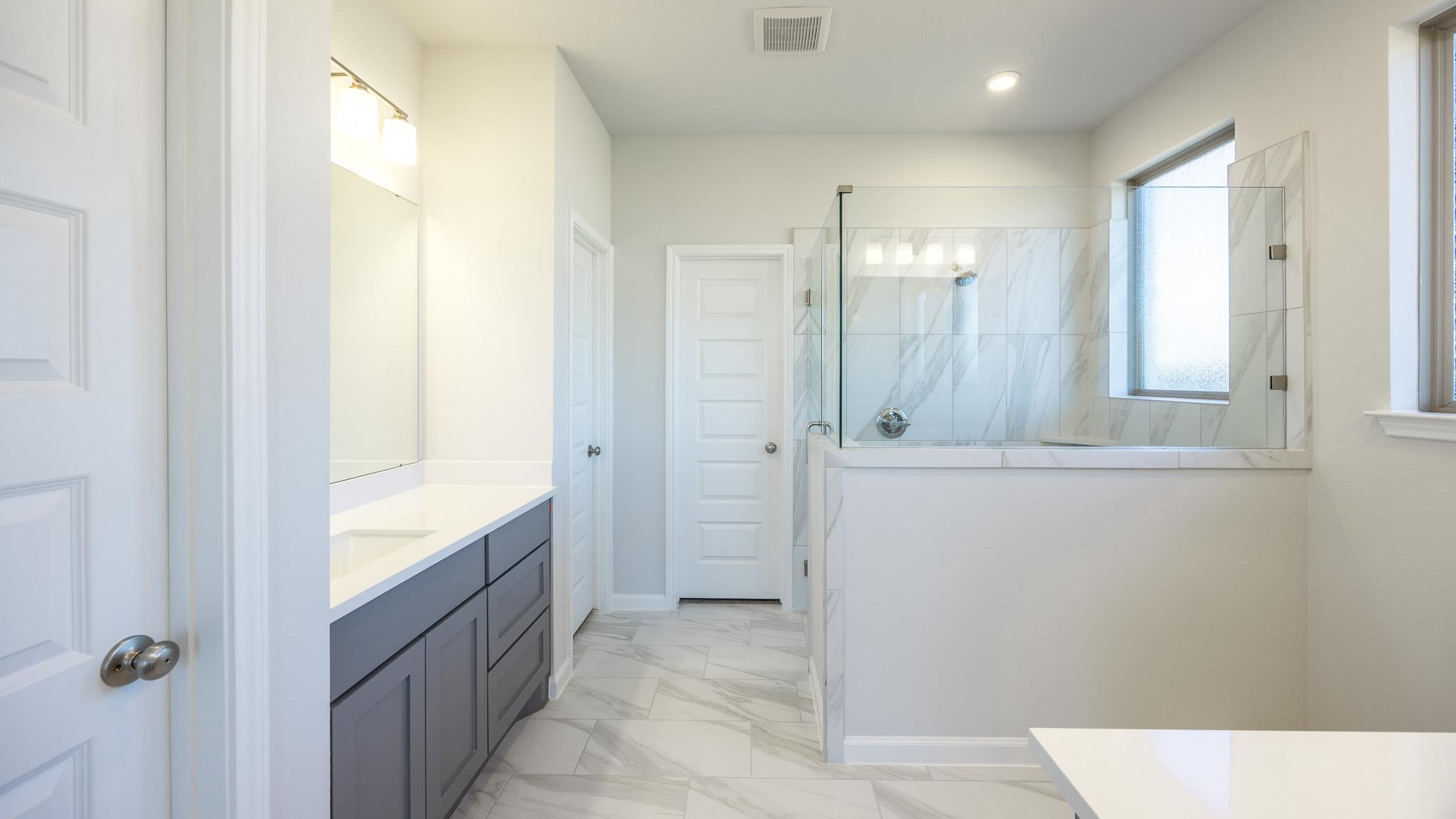 244 Menlo Bnd Property Photo 9