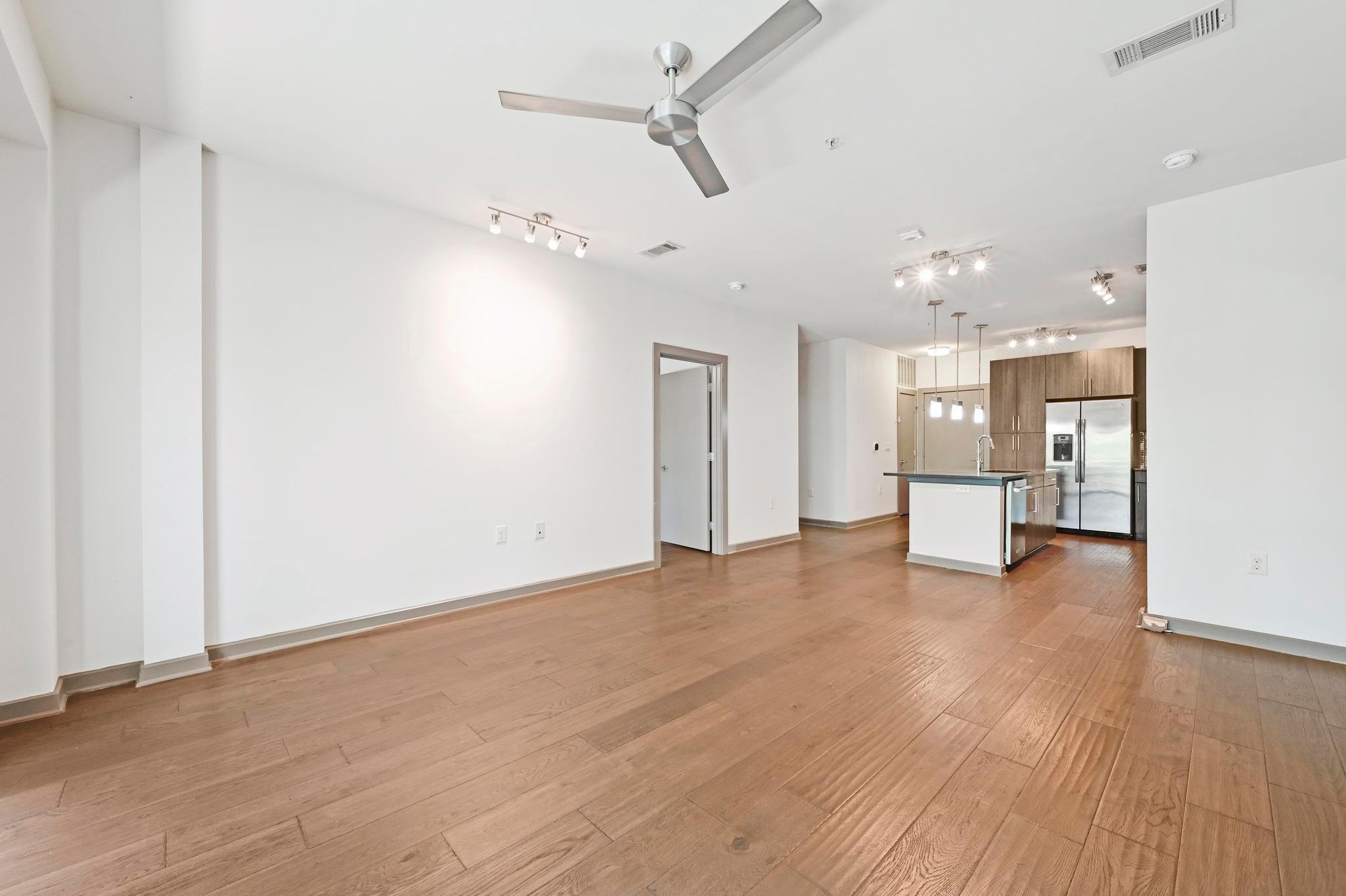 3600 S Lamar Blvd #213 Property Photo 9