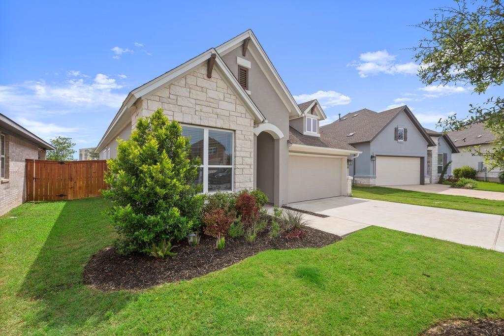 133 Rocking R Ct Property Photo 2