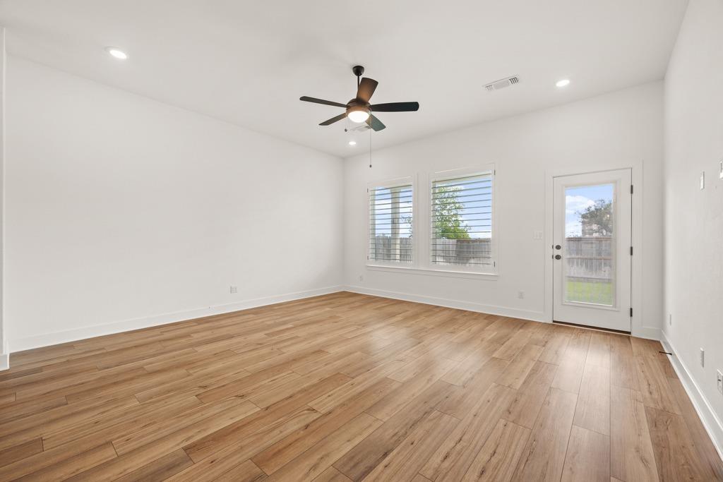 133 Rocking R Ct Property Photo 7