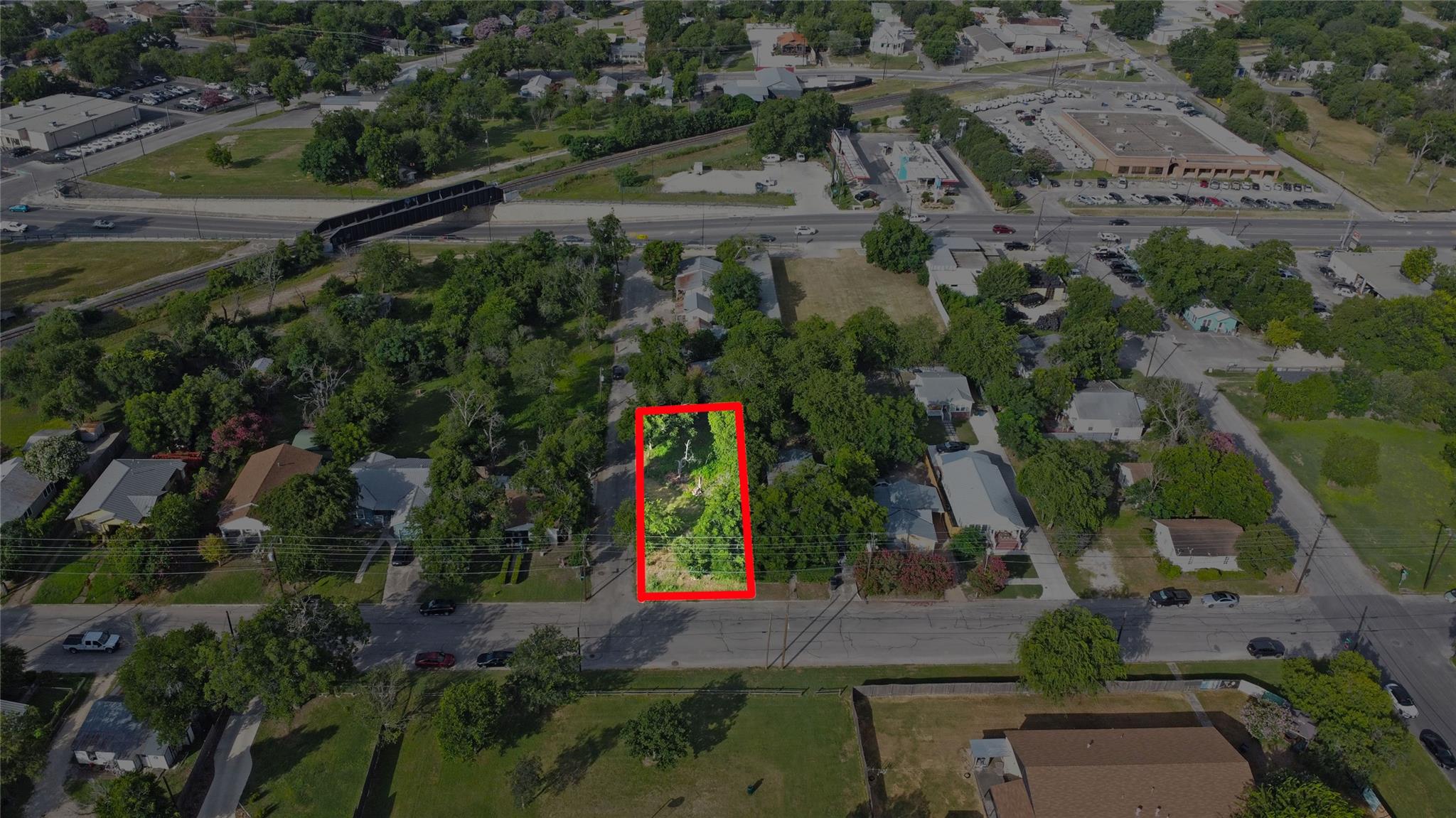 740 Comal Ave Ave Property Photo 4