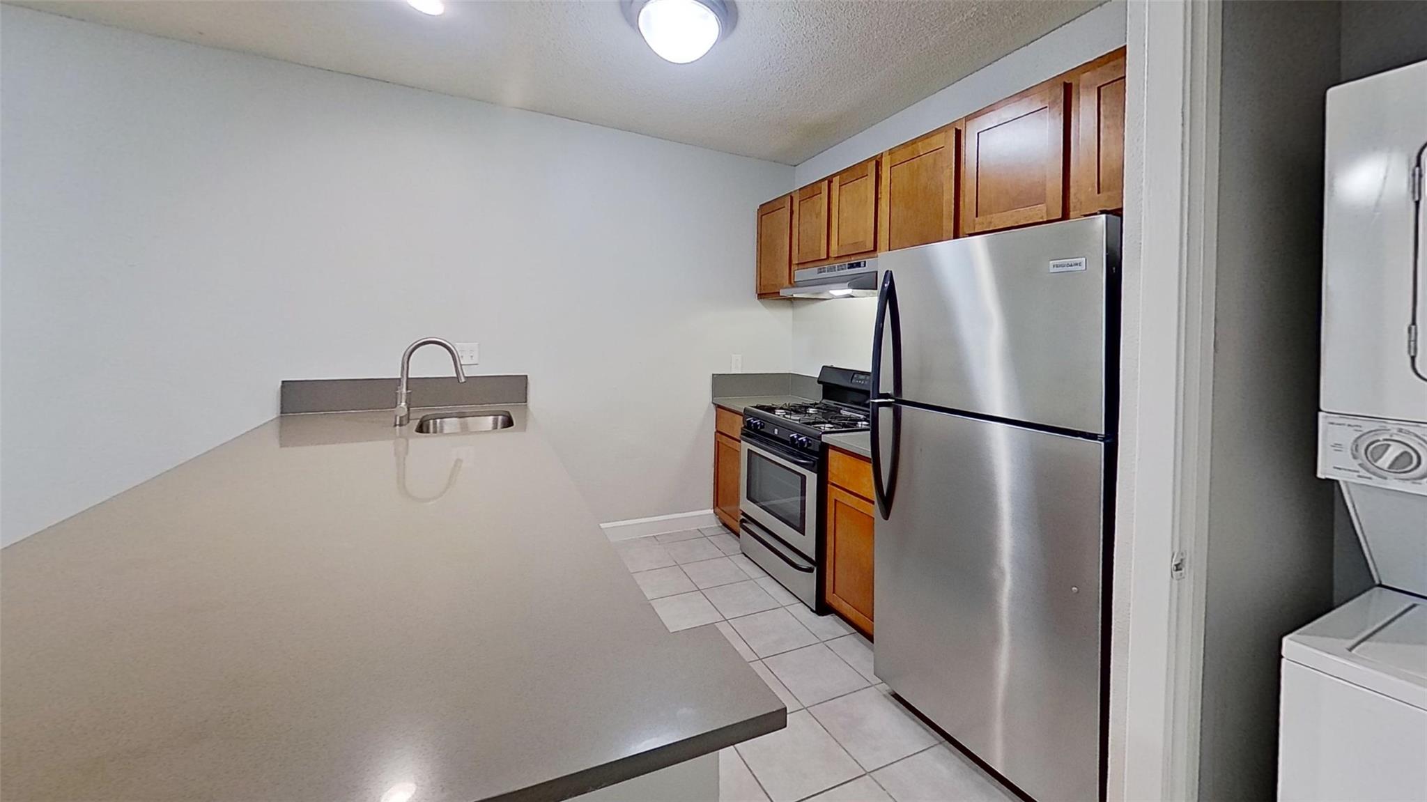 2520 Longview St #405 Property Photo 2