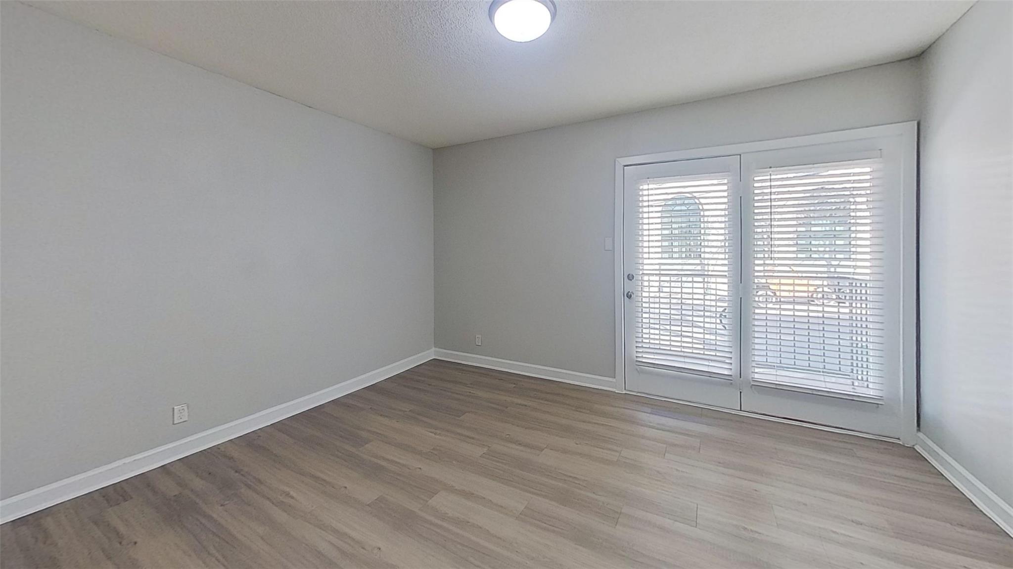 2520 Longview St #405 Property Photo 6