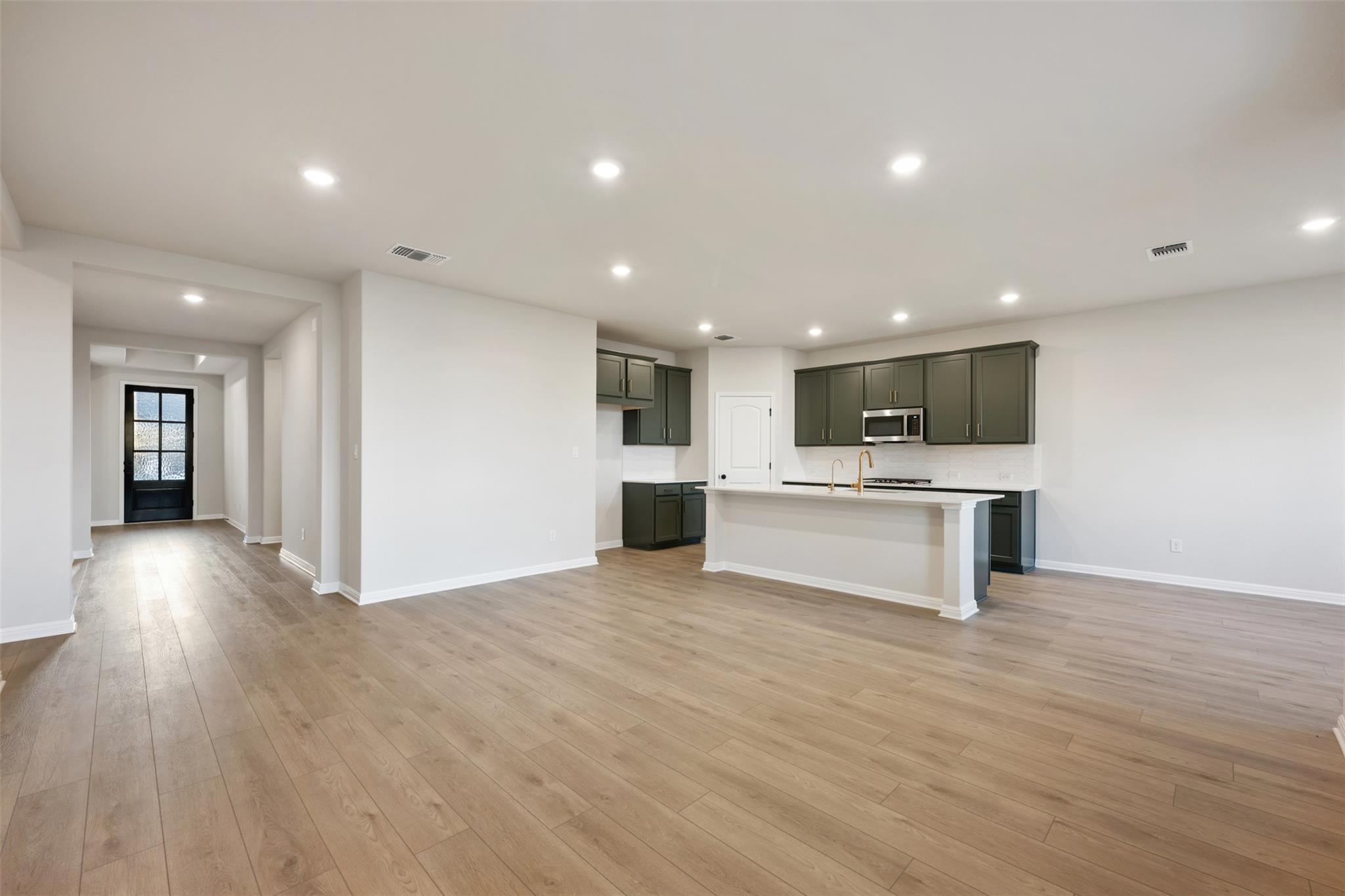 533 Redding Way Property Photo 14