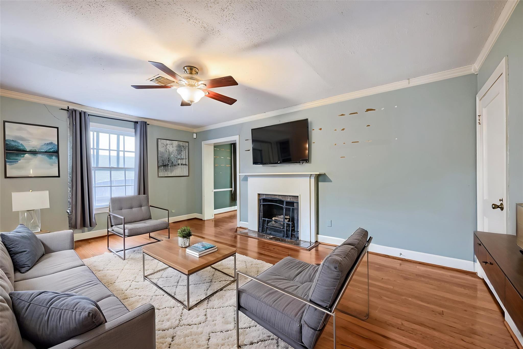2207 Euclid Ave Property Photo 5