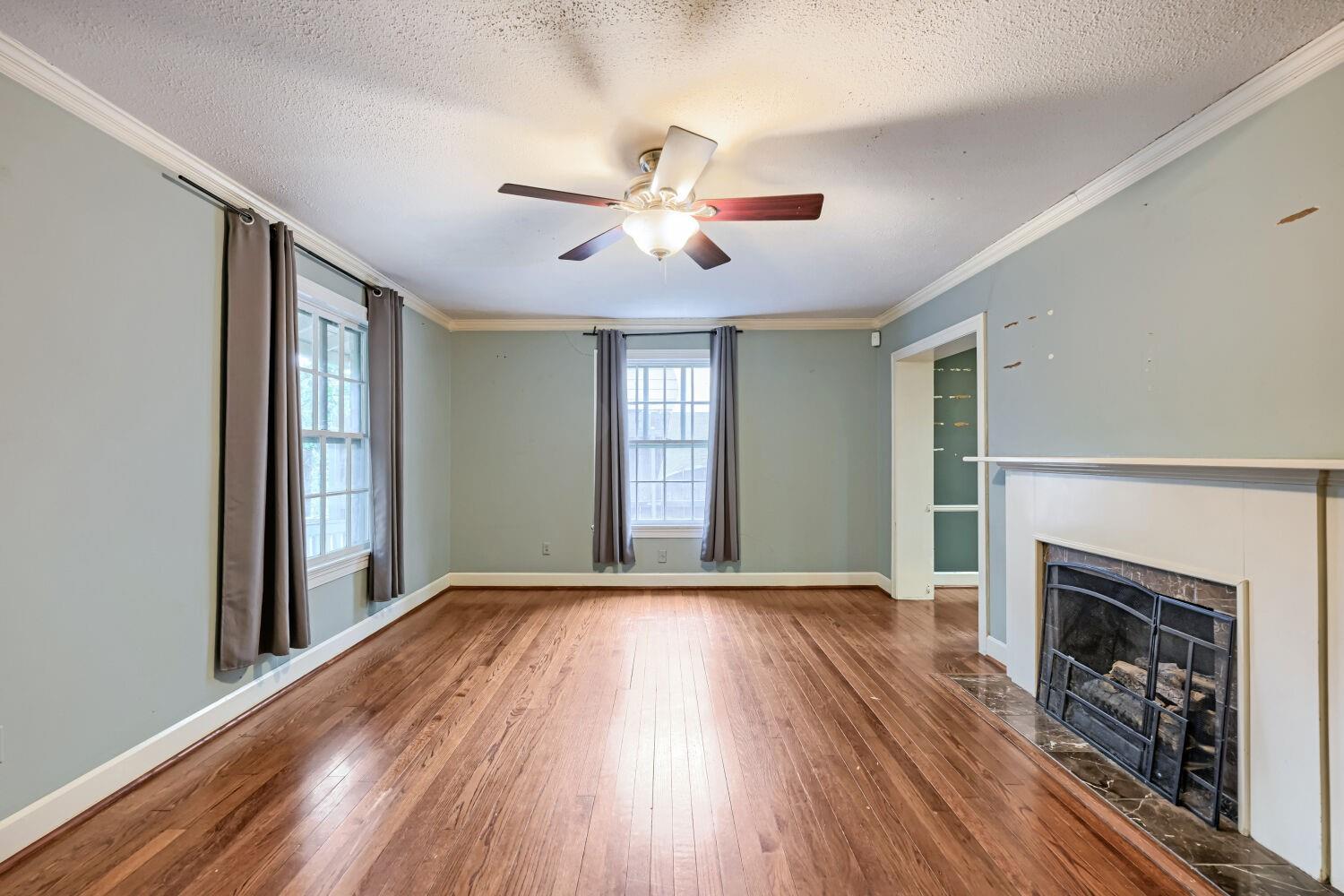 2207 Euclid Ave Property Photo 8