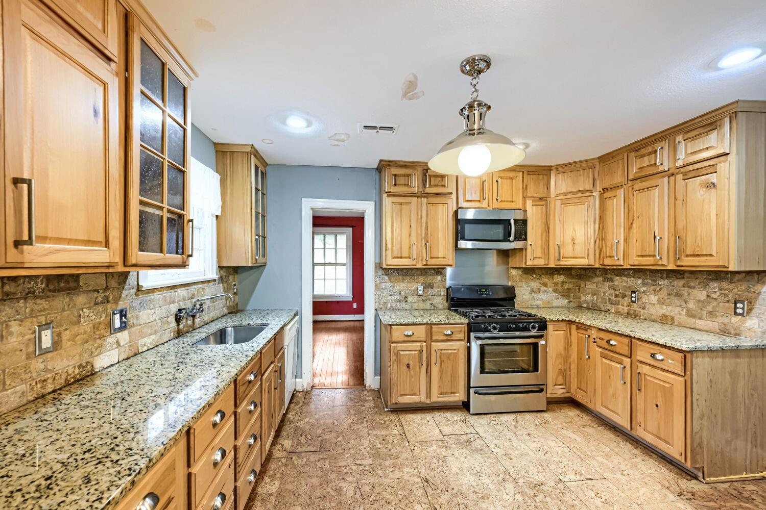 2207 Euclid Ave Property Photo 14