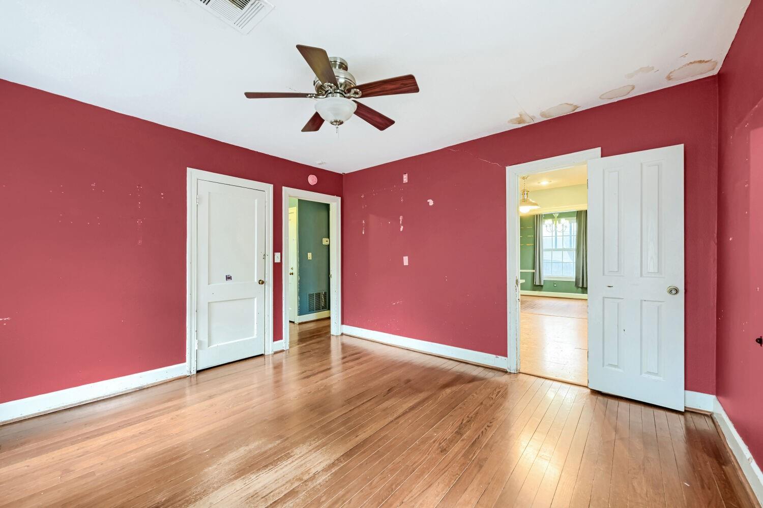 2207 Euclid Ave Property Photo 31