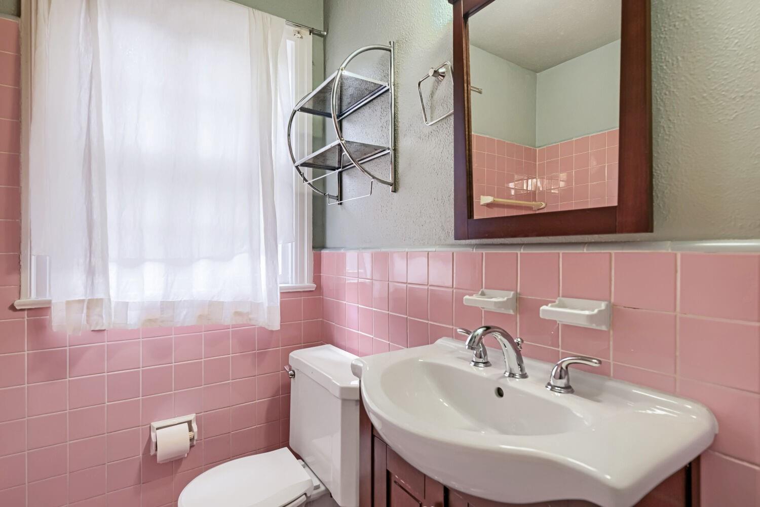 2207 Euclid Ave Property Photo 35