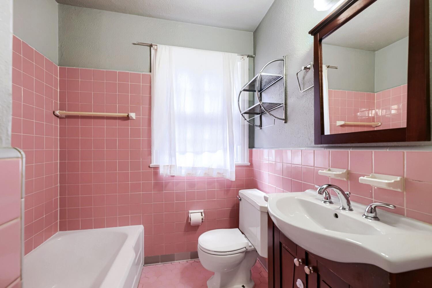 2207 Euclid Ave Property Photo 36
