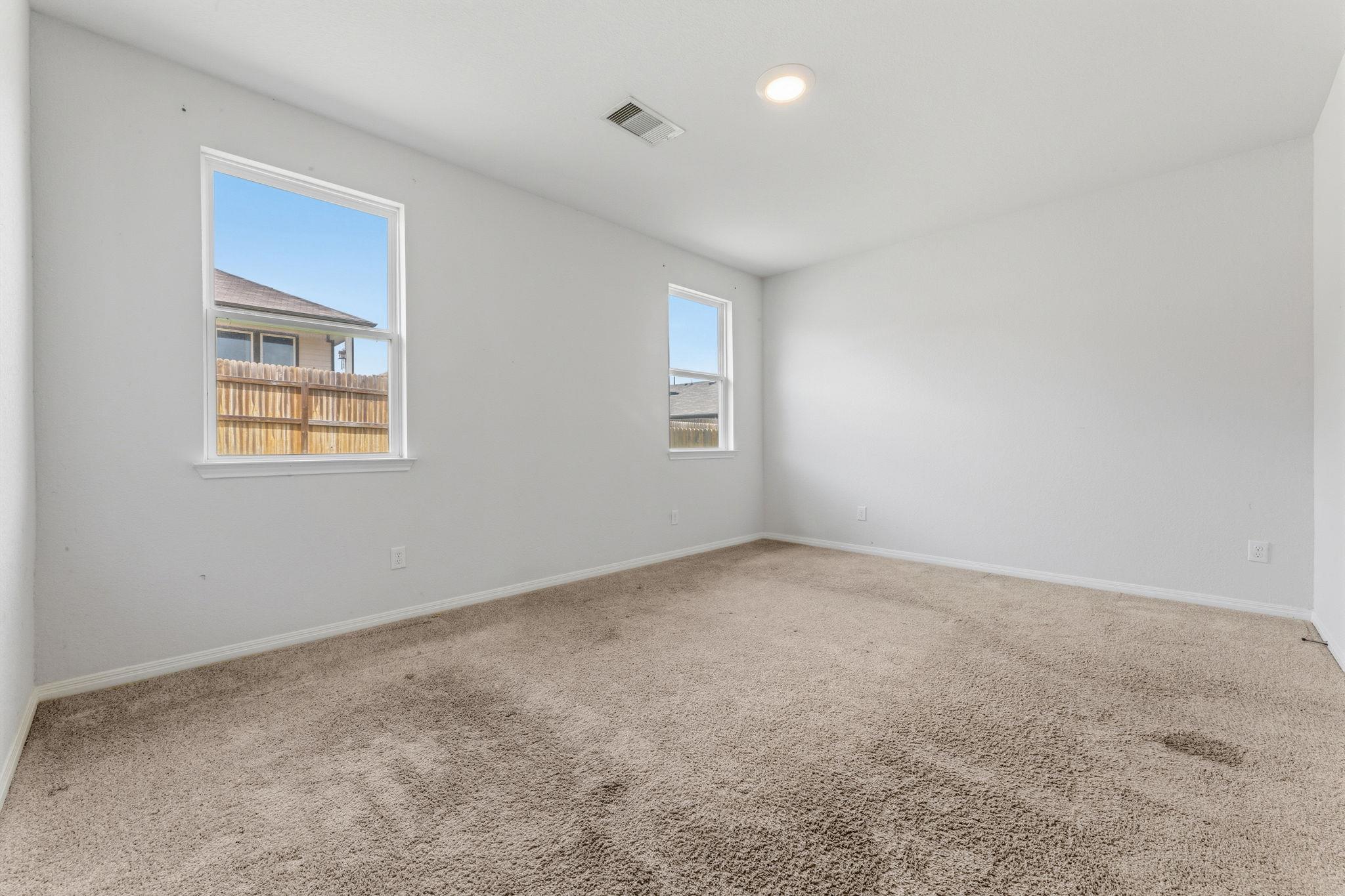 202 Eagle Mountain Trl Property Photo 4