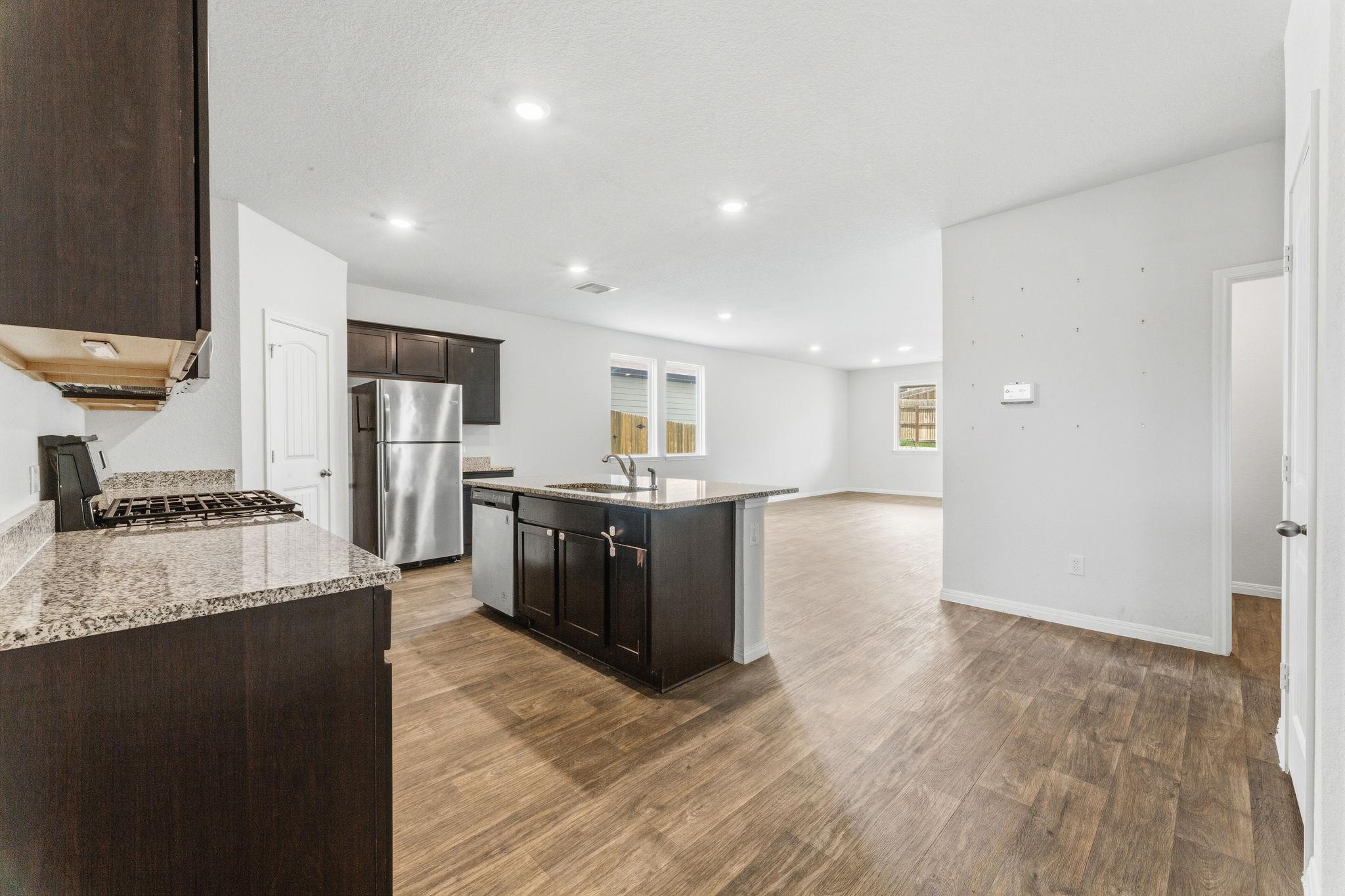202 Eagle Mountain Trl Property Photo 8