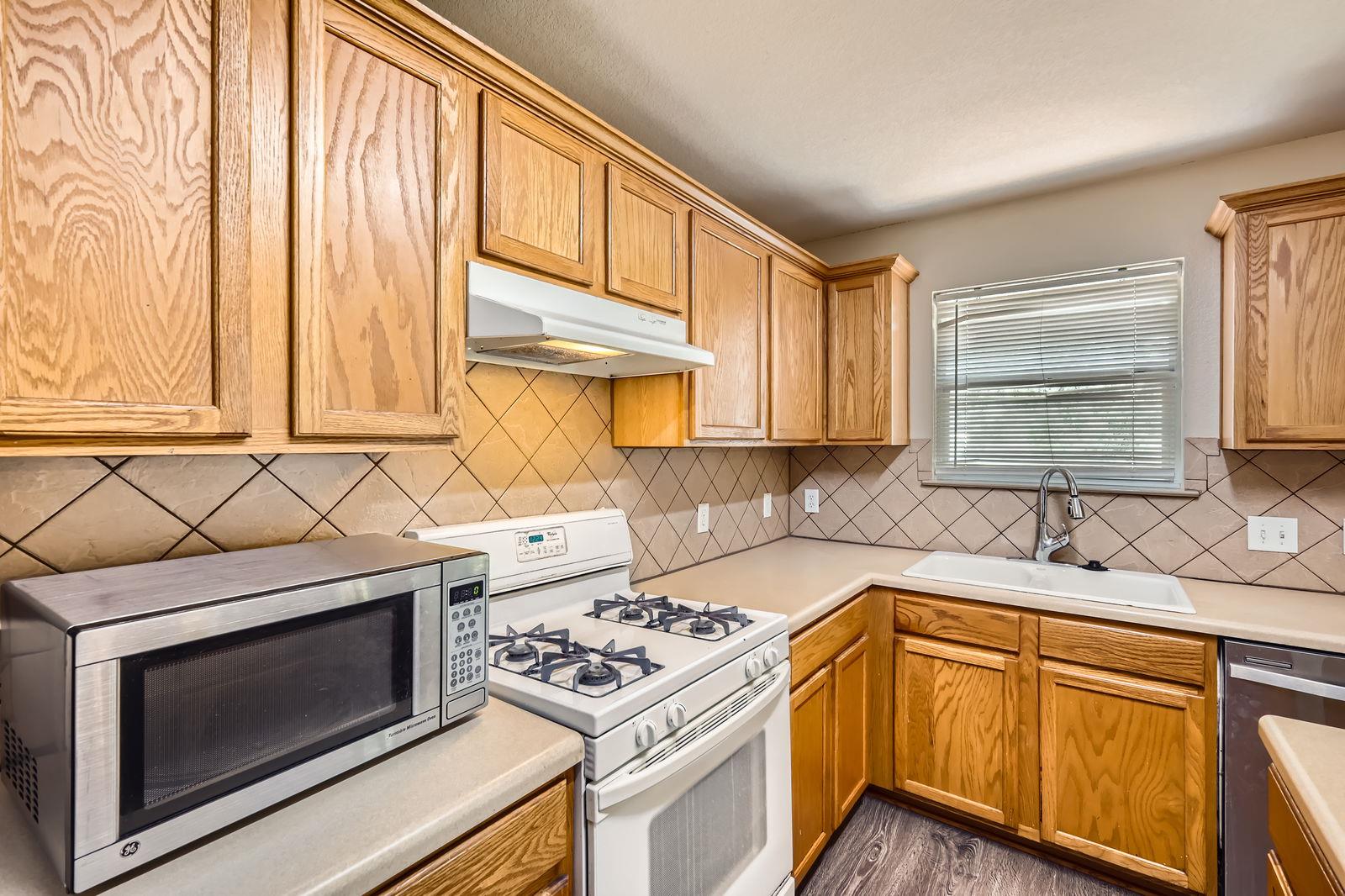 1900 Jesse Owens Dr Property Photo 11