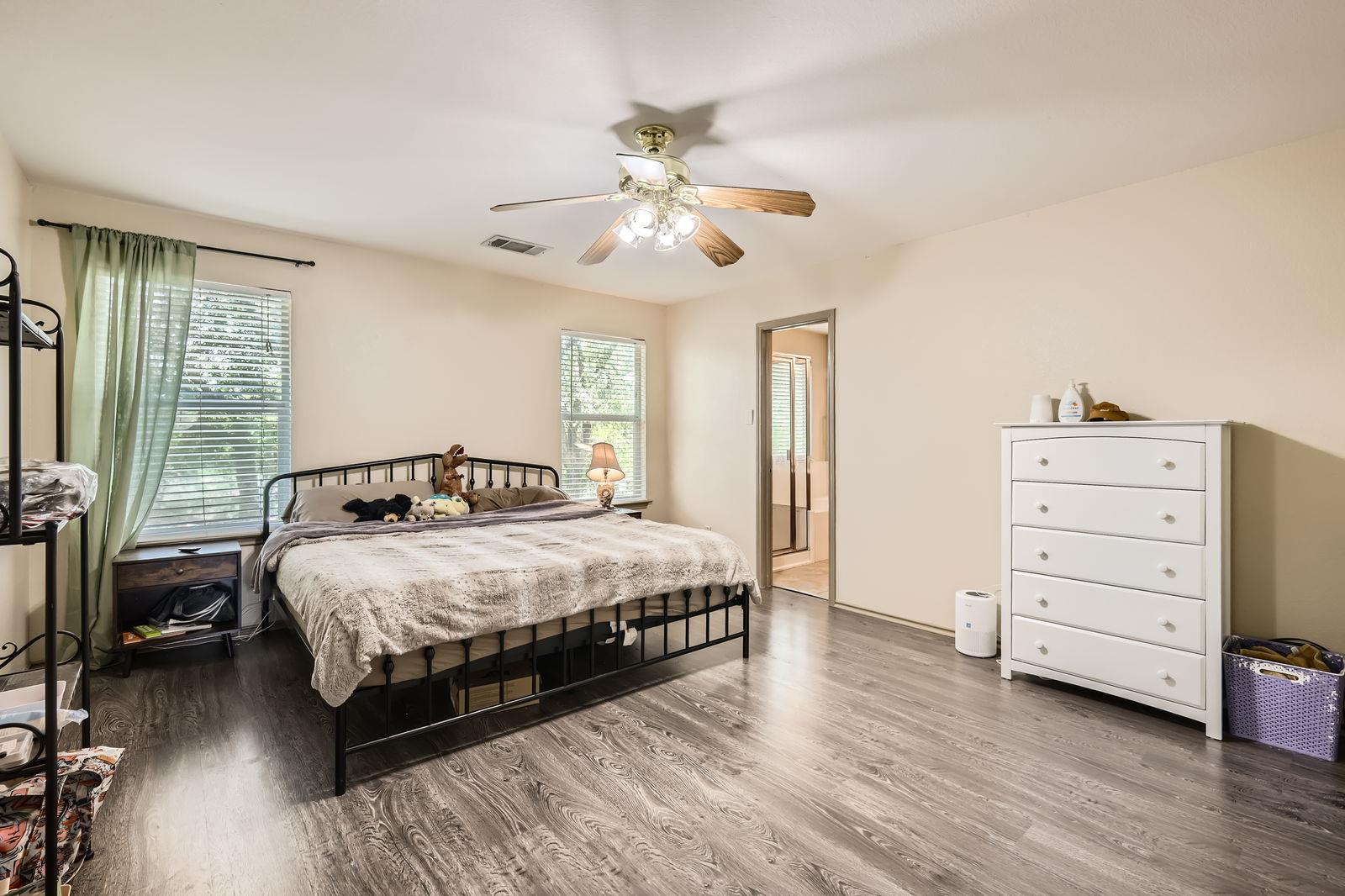 1900 Jesse Owens Dr Property Photo 13