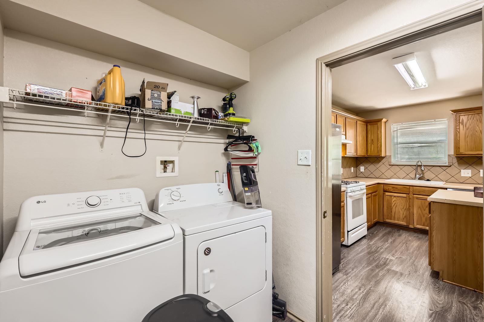 1900 Jesse Owens Dr Property Photo 22