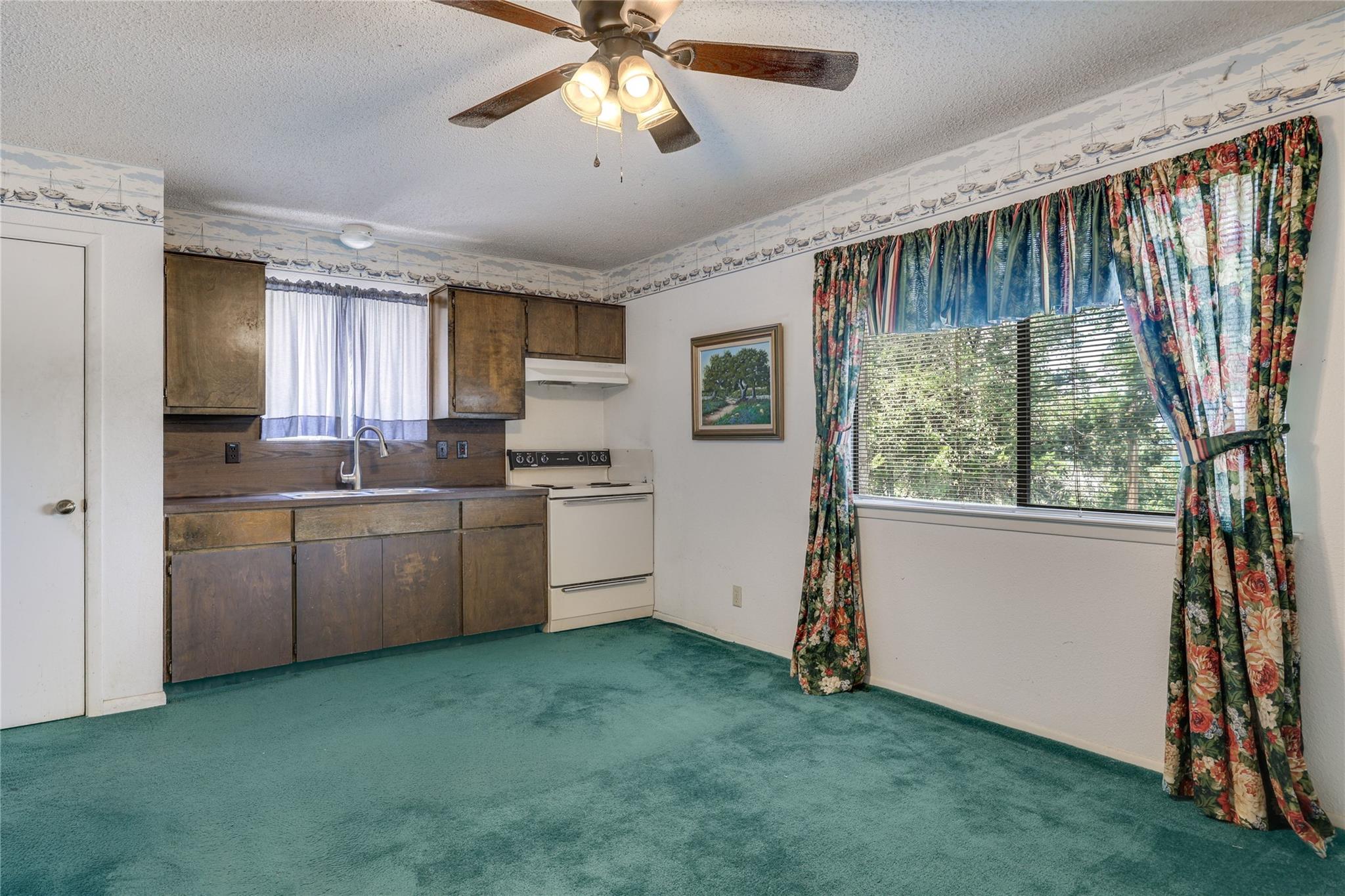 20900 Boggy Ford Rd Property Photo 20