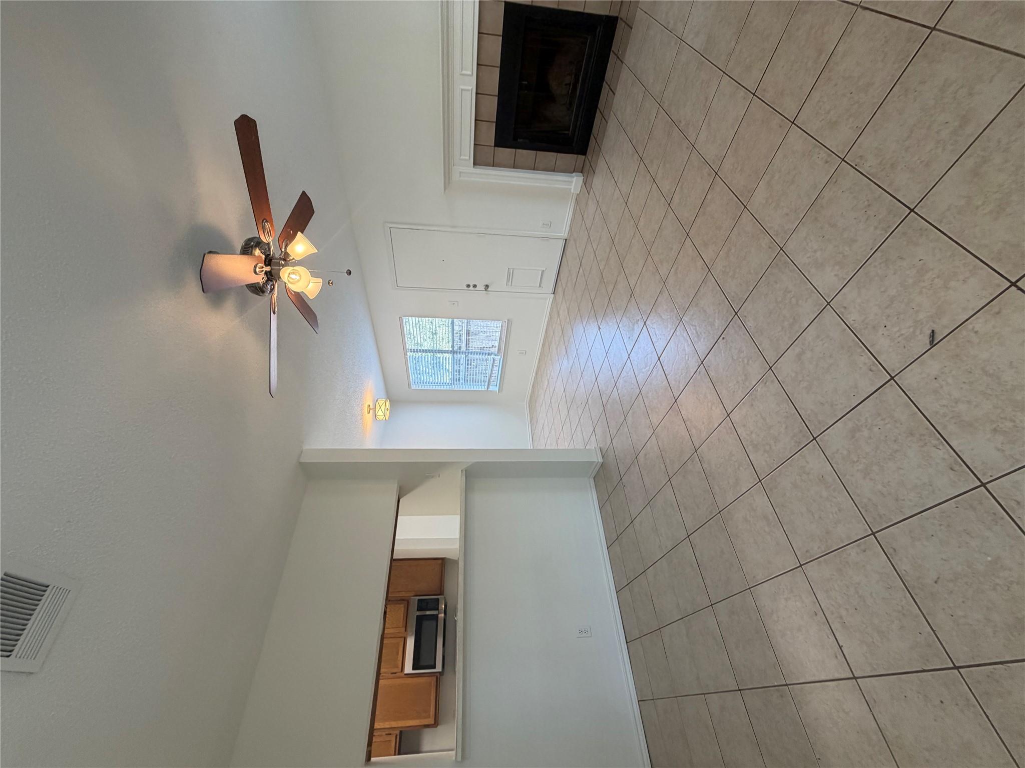 5908 Parkwood Dr #a Property Photo 4