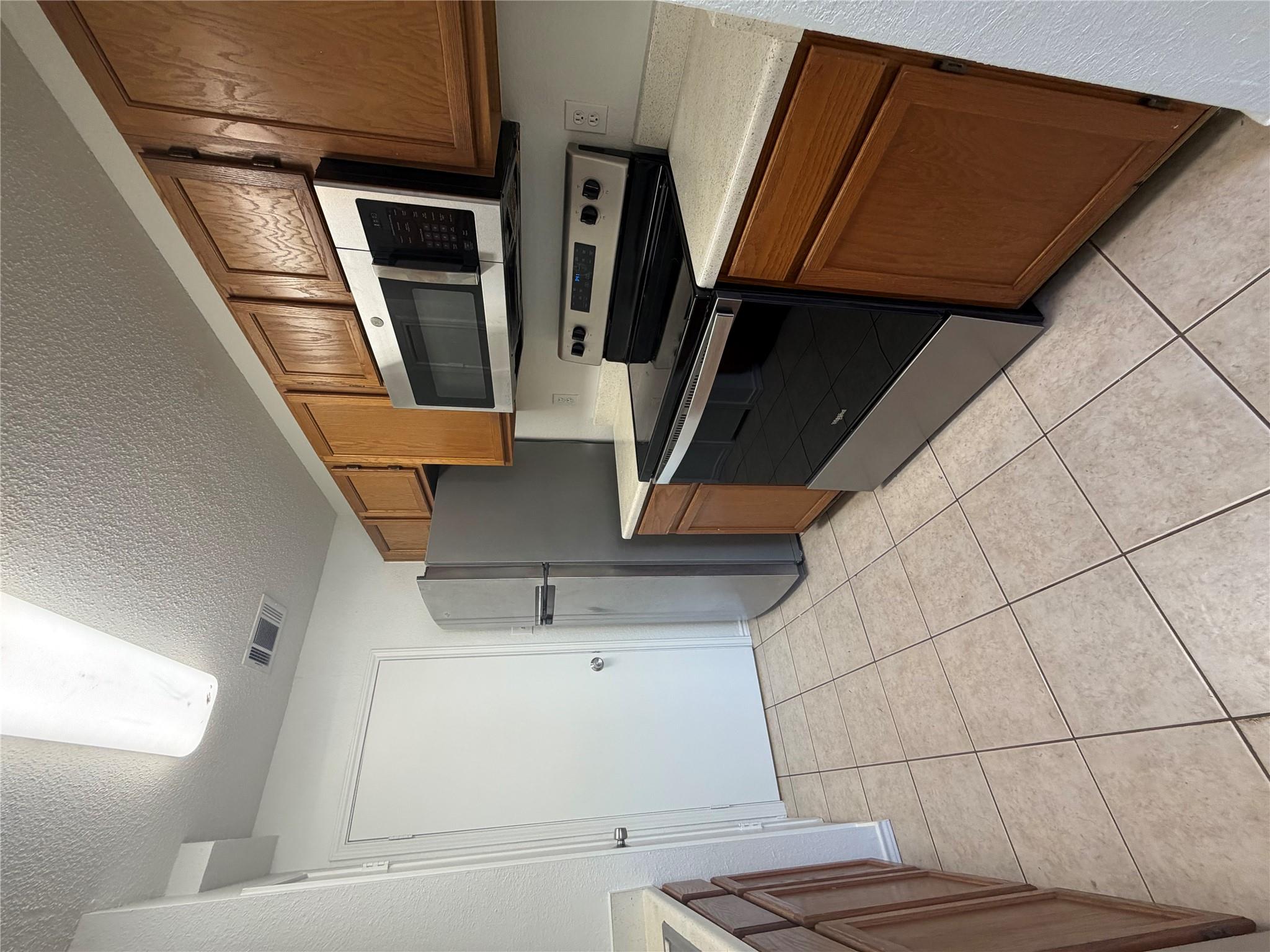 5908 Parkwood Dr #a Property Photo 9
