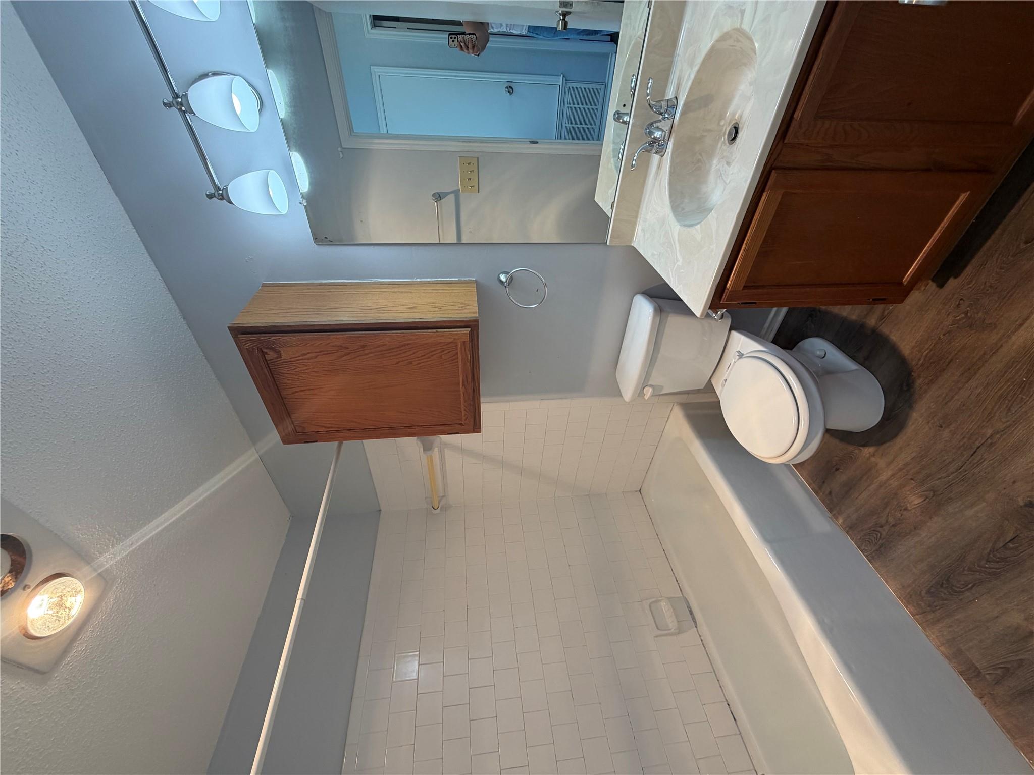 5908 Parkwood Dr #a Property Photo 14