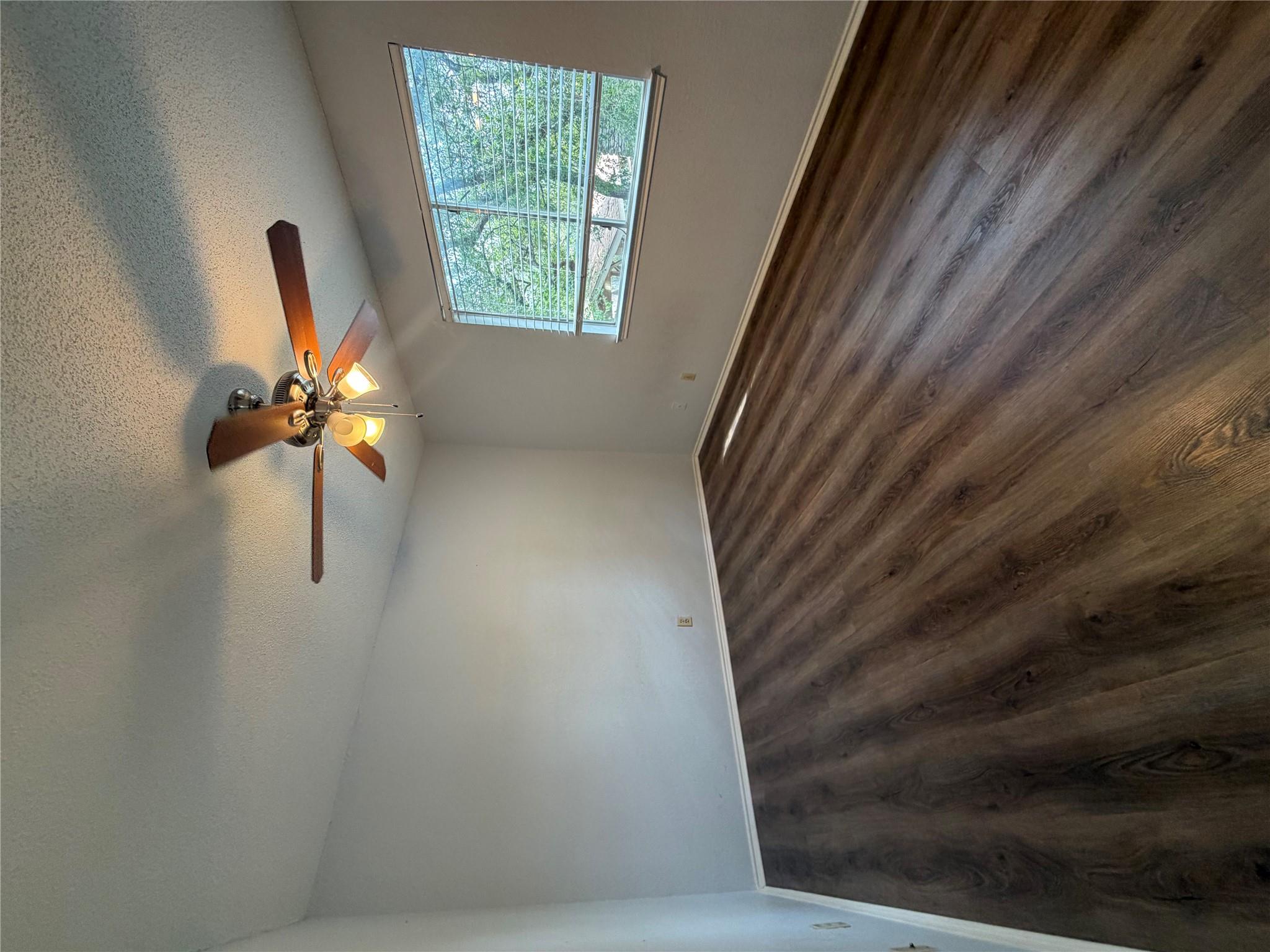 5908 Parkwood Dr #a Property Photo 15