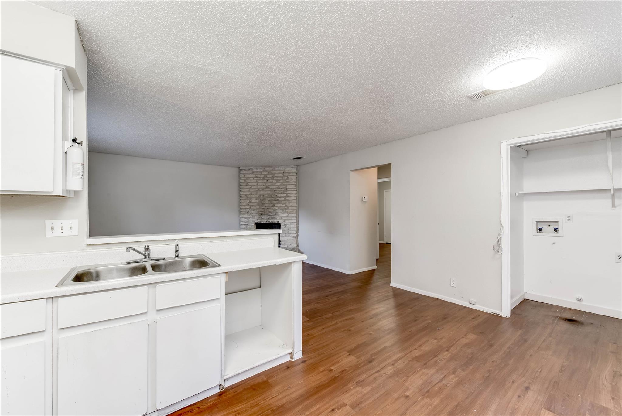 11907 Alpheus Ave #b Property Photo 12