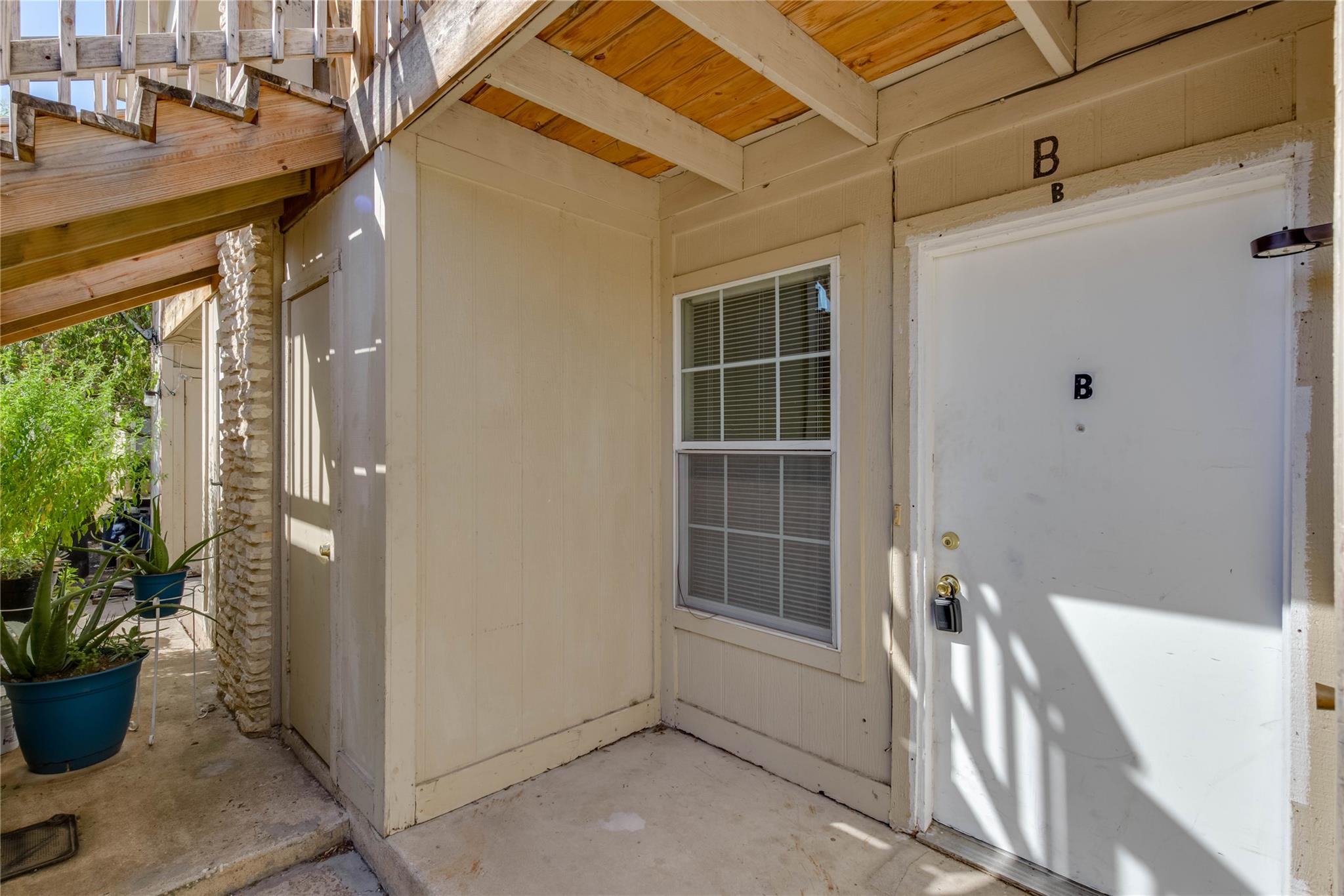 11907 Alpheus Ave #b Property Photo 24