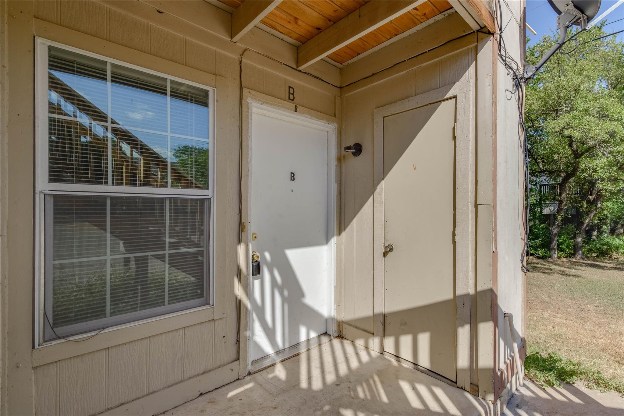 11907 Alpheus Ave #b Property Photo 25