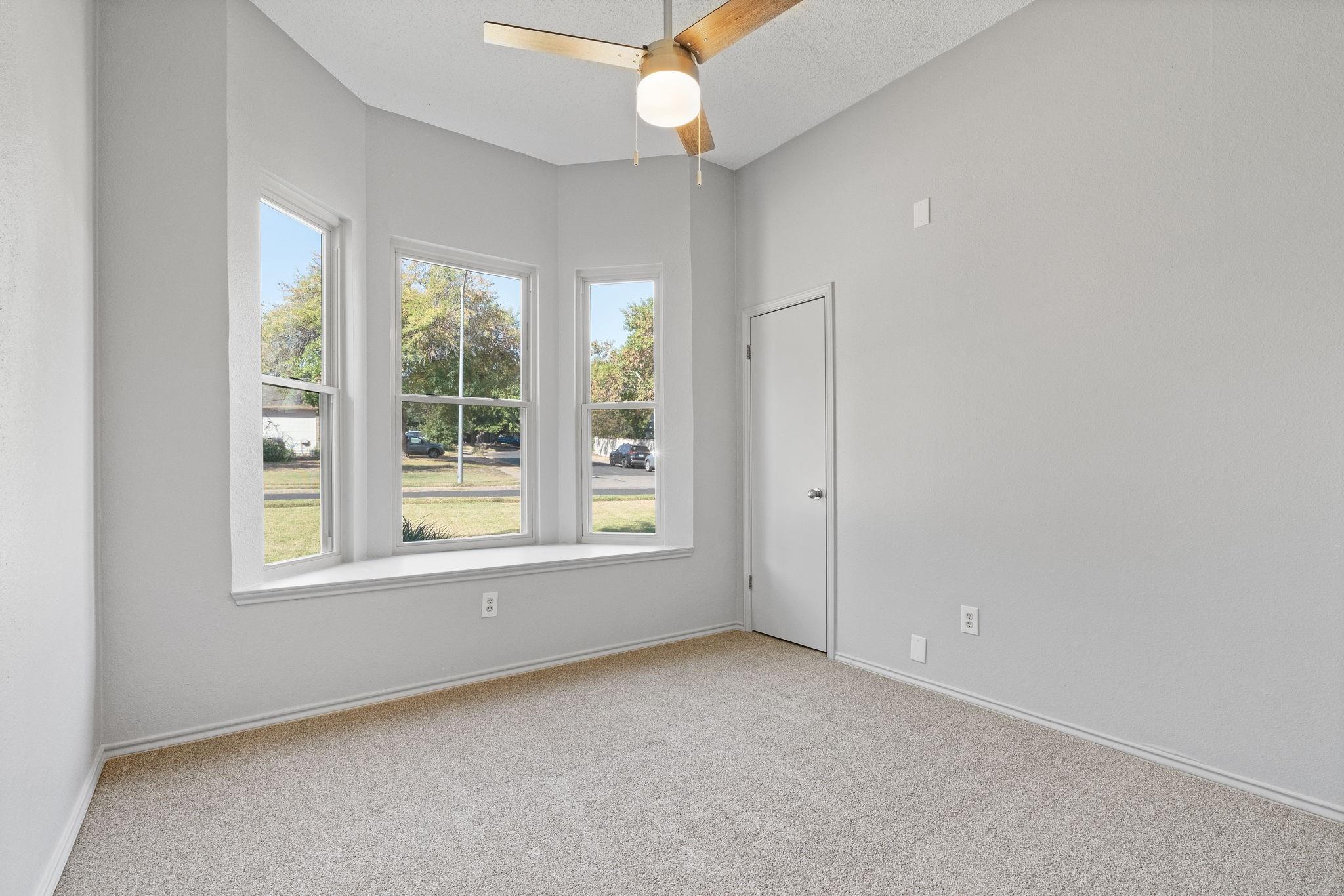 14715 Great Willow Dr Property Photo 20