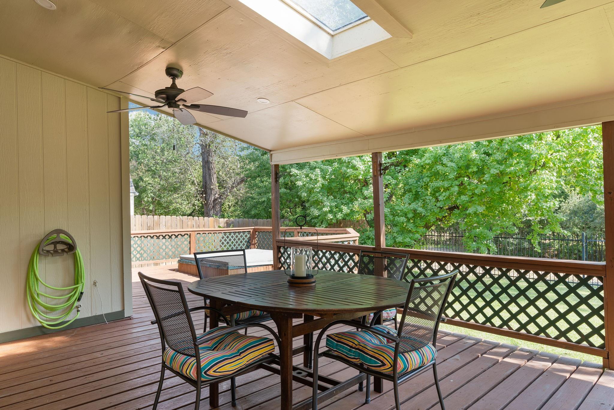 14715 Great Willow Dr Property Photo 26