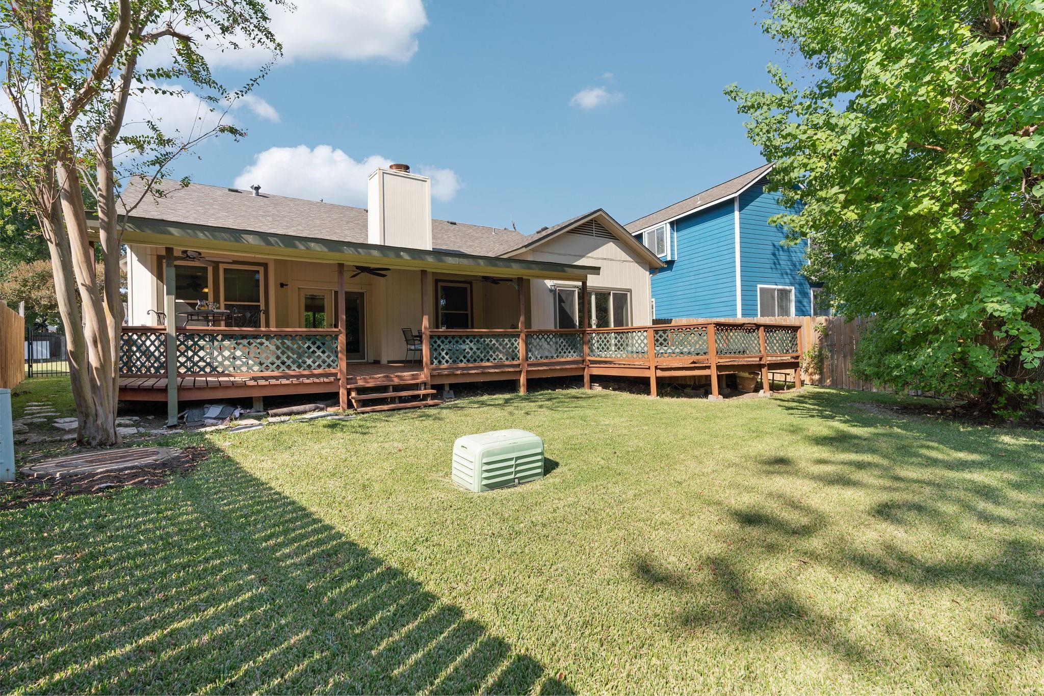 14715 Great Willow Dr Property Photo 29