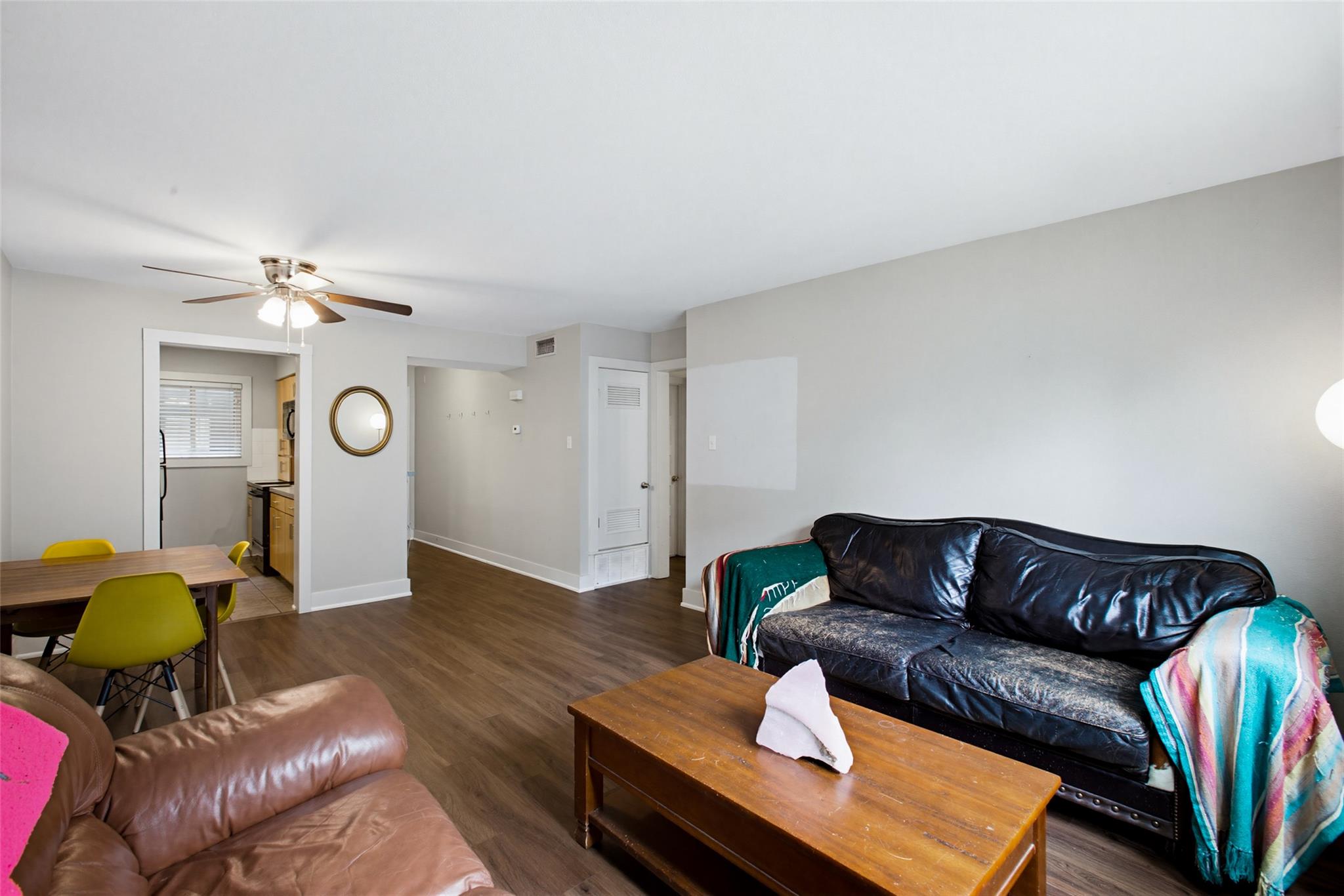 3815 Guadalupe St #208 Property Photo 6
