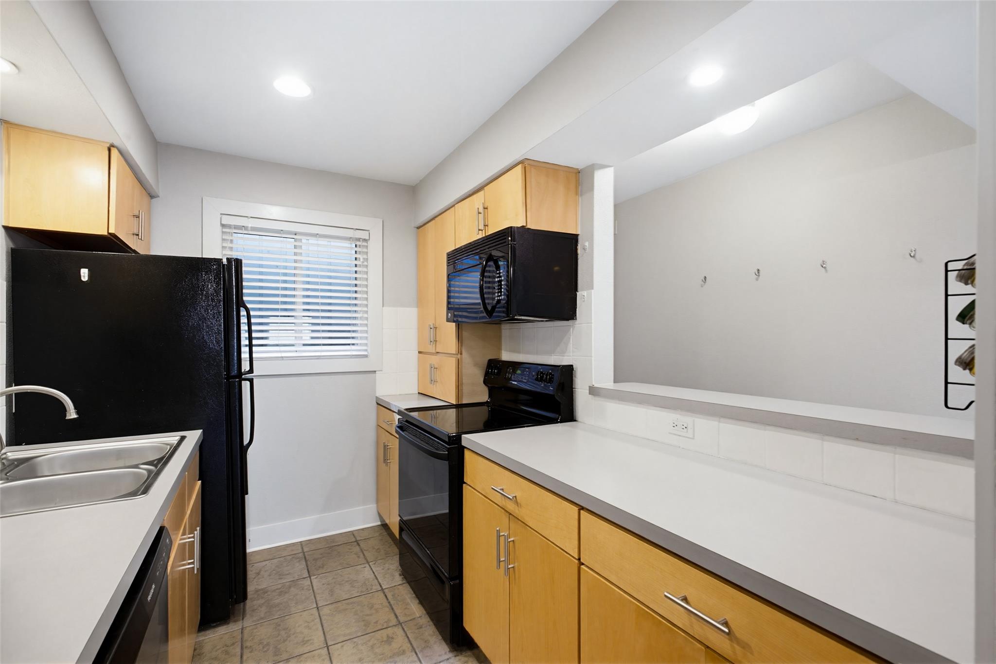 3815 Guadalupe St #208 Property Photo 11