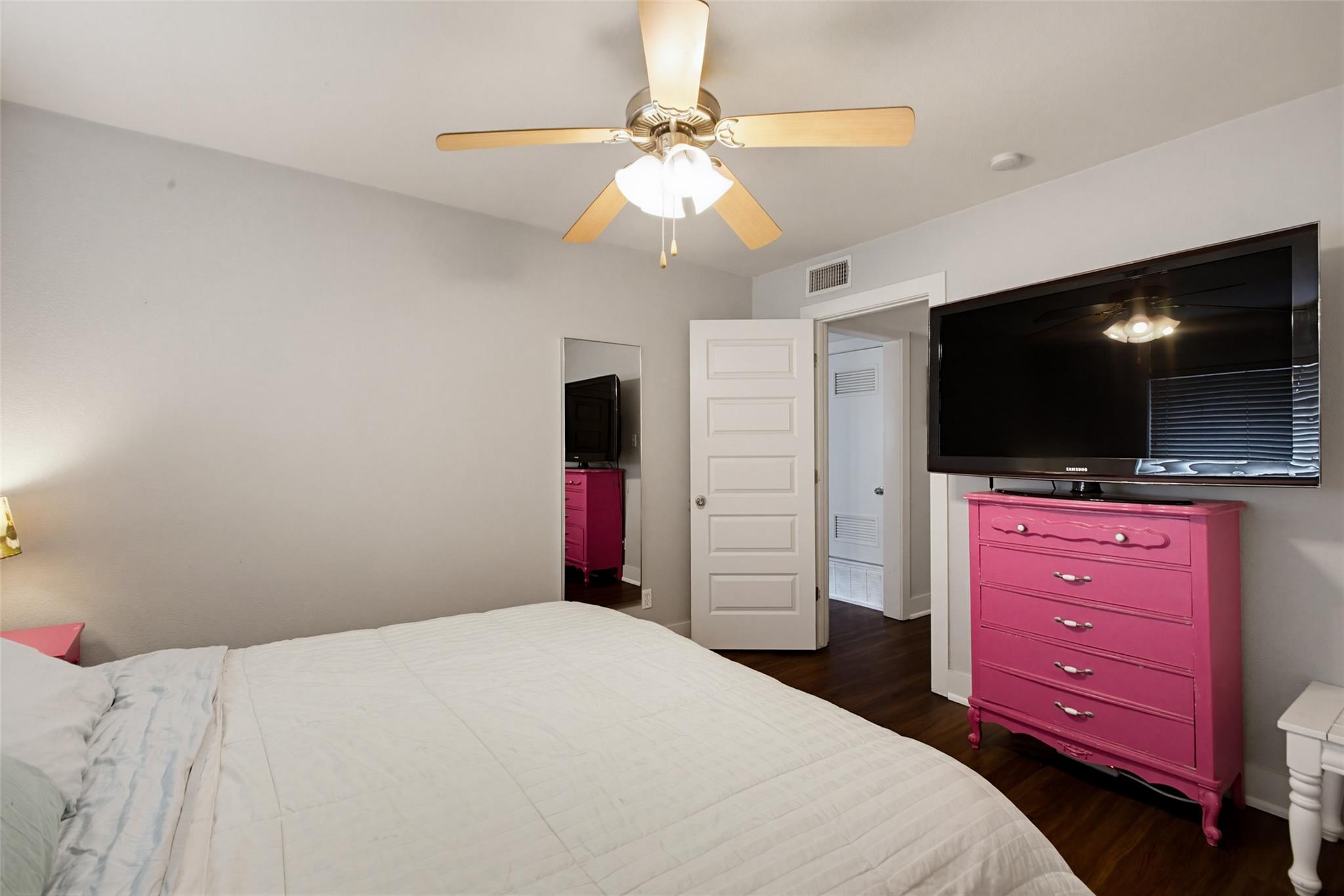3815 Guadalupe St #208 Property Photo 15