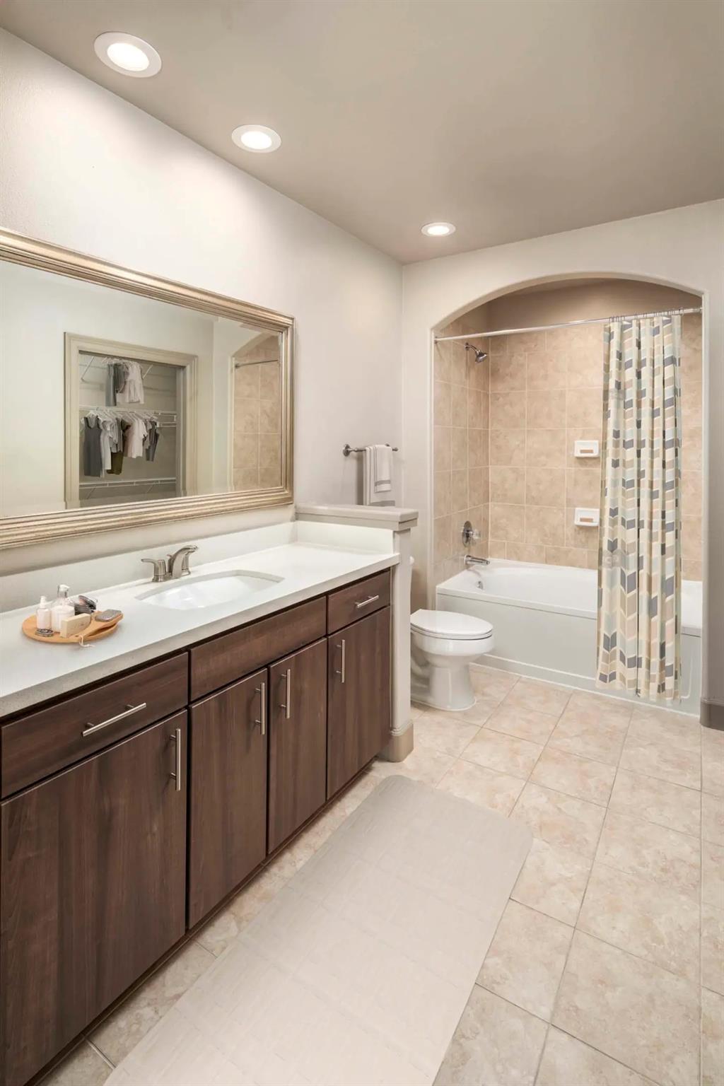1200 Post Oak Blvd #901 Property Photo 16