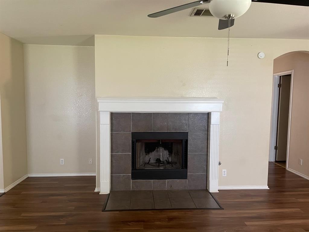 223 Nicole Way Property Photo 5