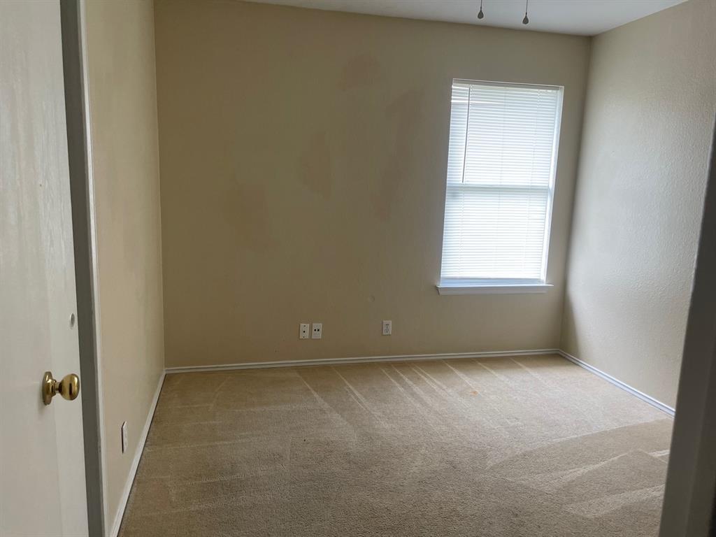 223 Nicole Way Property Photo 14