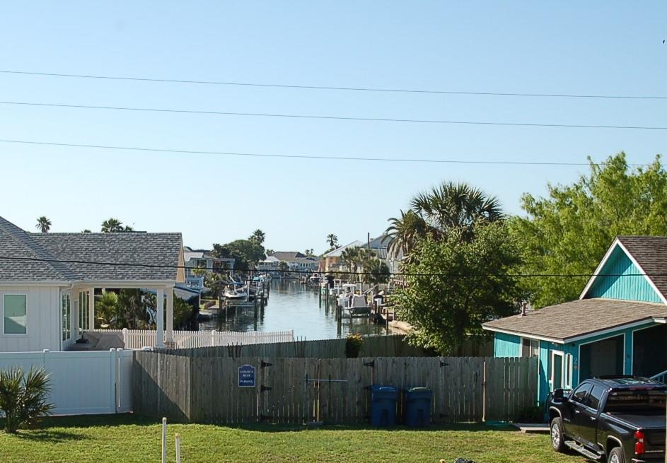 1 Jamaica Dr Property Photo 8
