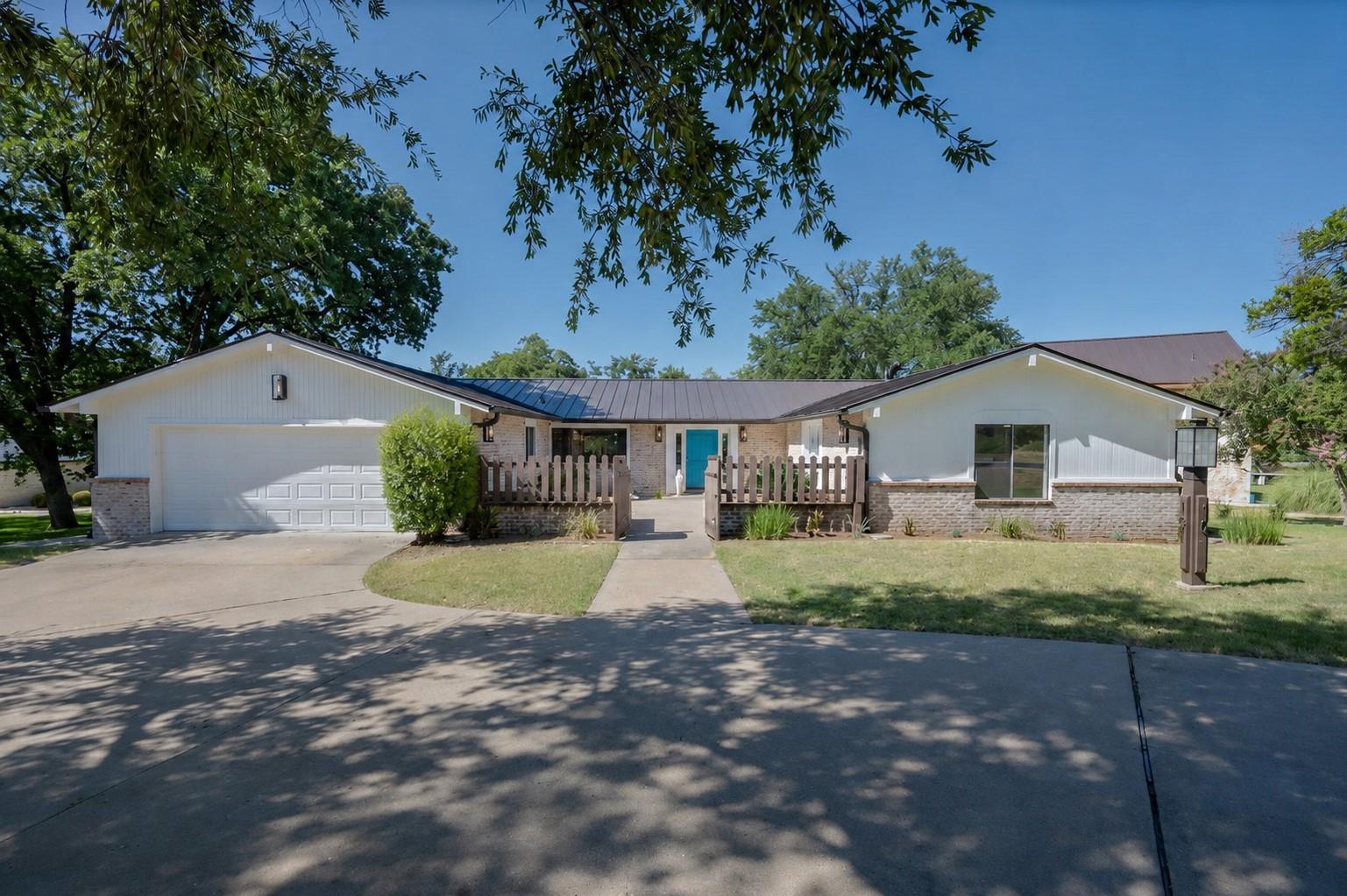 101 Third Sid None W Property Photo 1